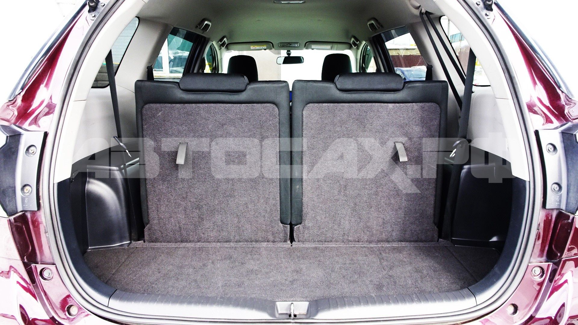 Toyota Wish 2017, Минивэн — фото 23