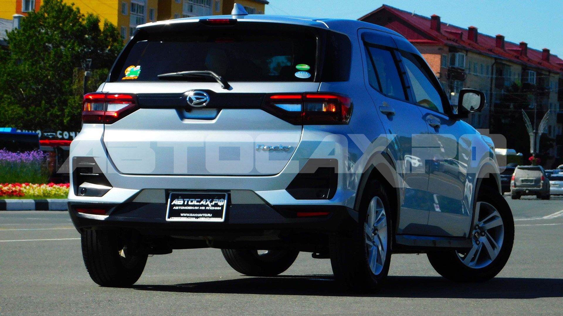 Daihatsu Rocky 2021, Кроссовер — фото 8