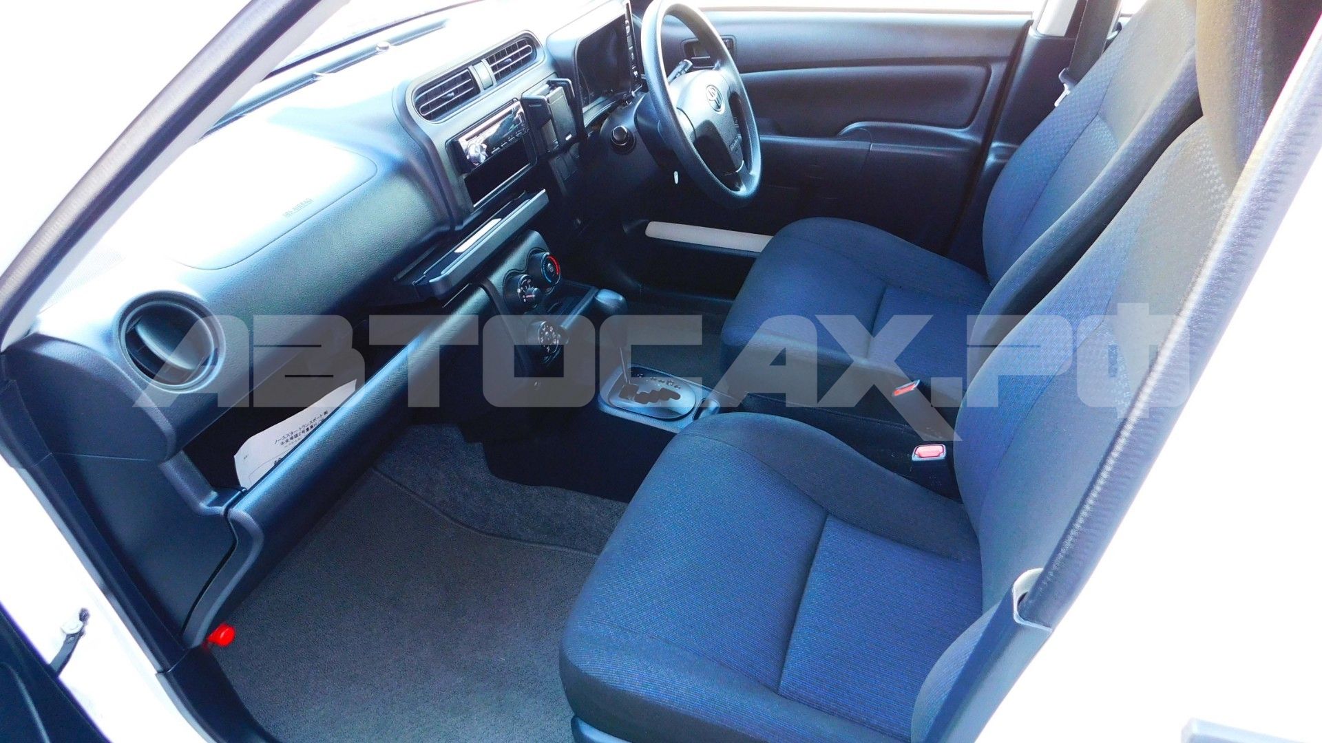 Toyota Probox 2025, Универсал — фото 16