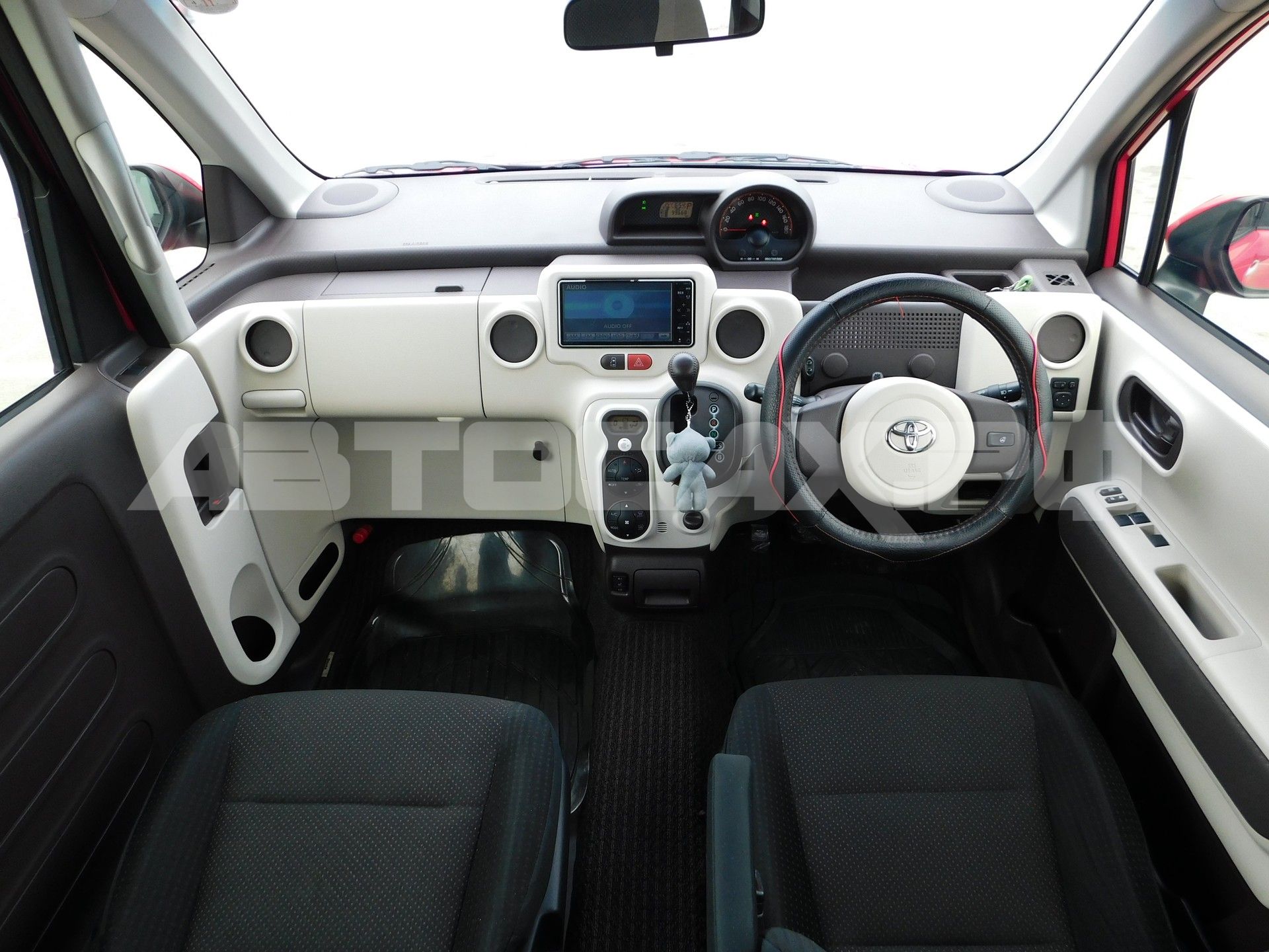 Toyota Porte 2015, Хэтчбек — фото 8