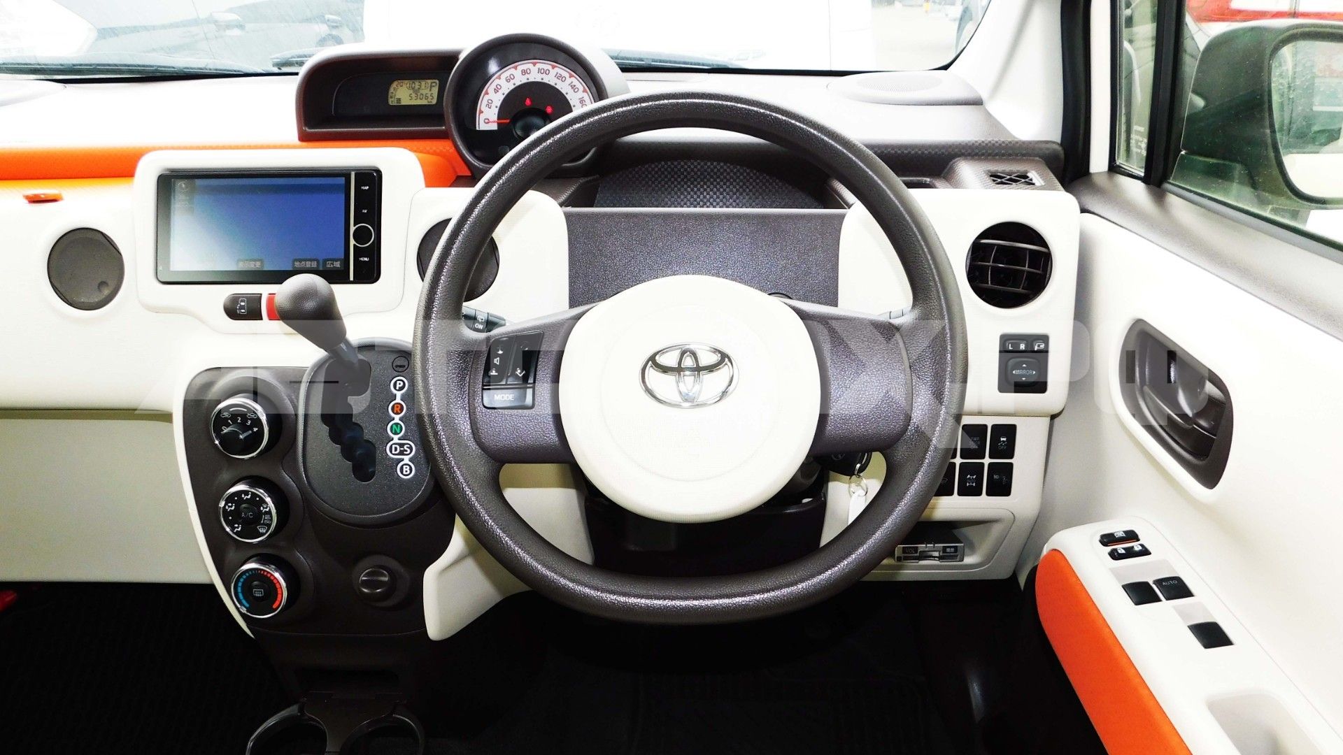 Toyota Porte 2016, Хэтчбек — фото 13