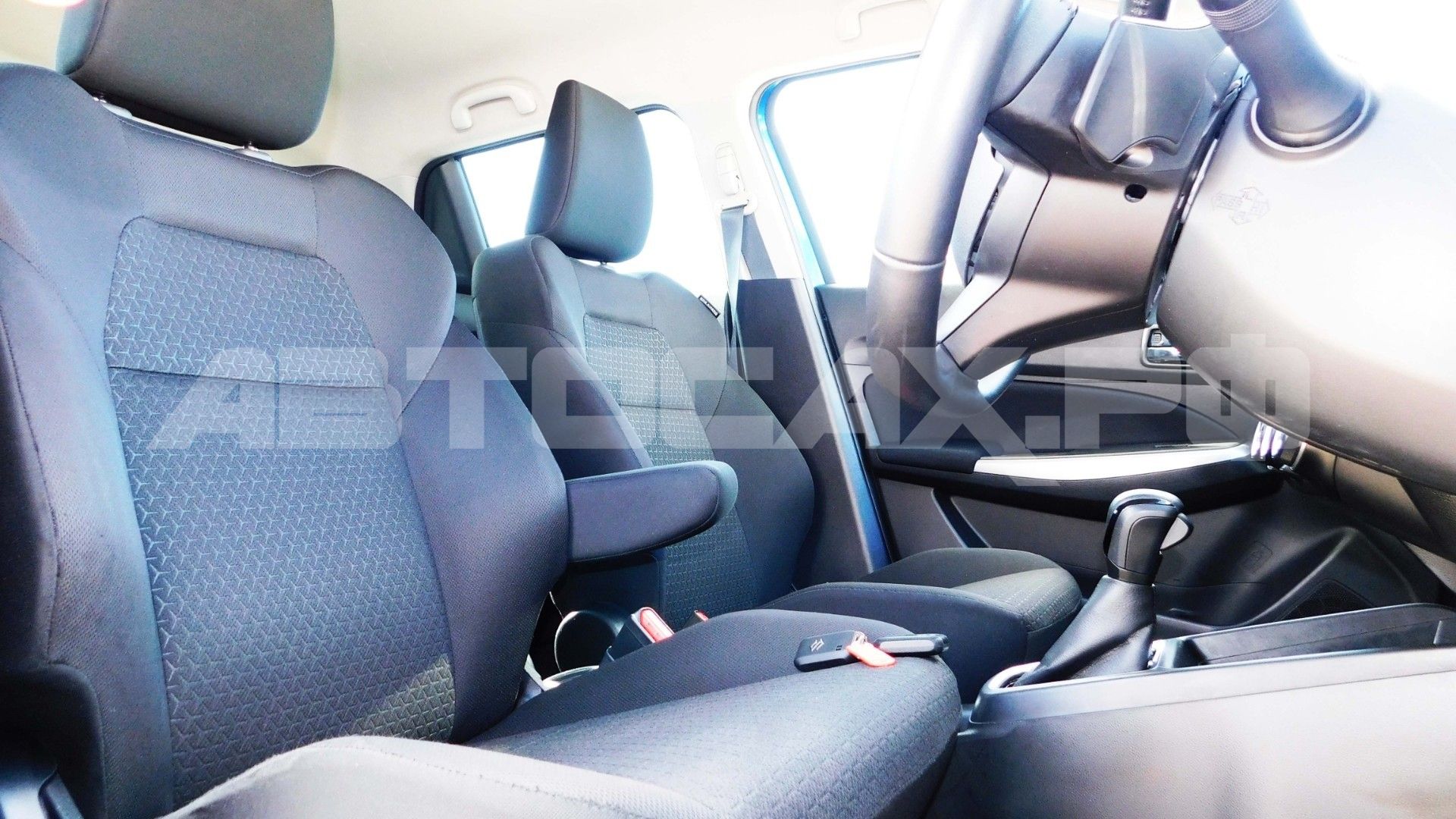 Suzuki Swift 2023, Хэтчбек — фото 10