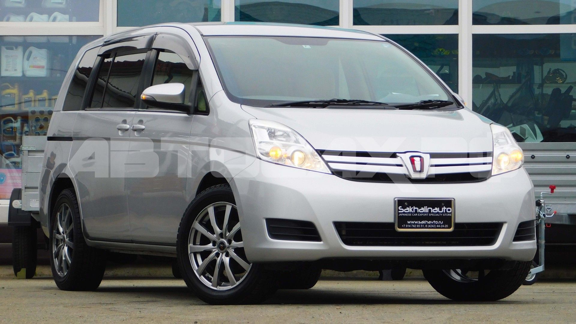 Toyota Isis