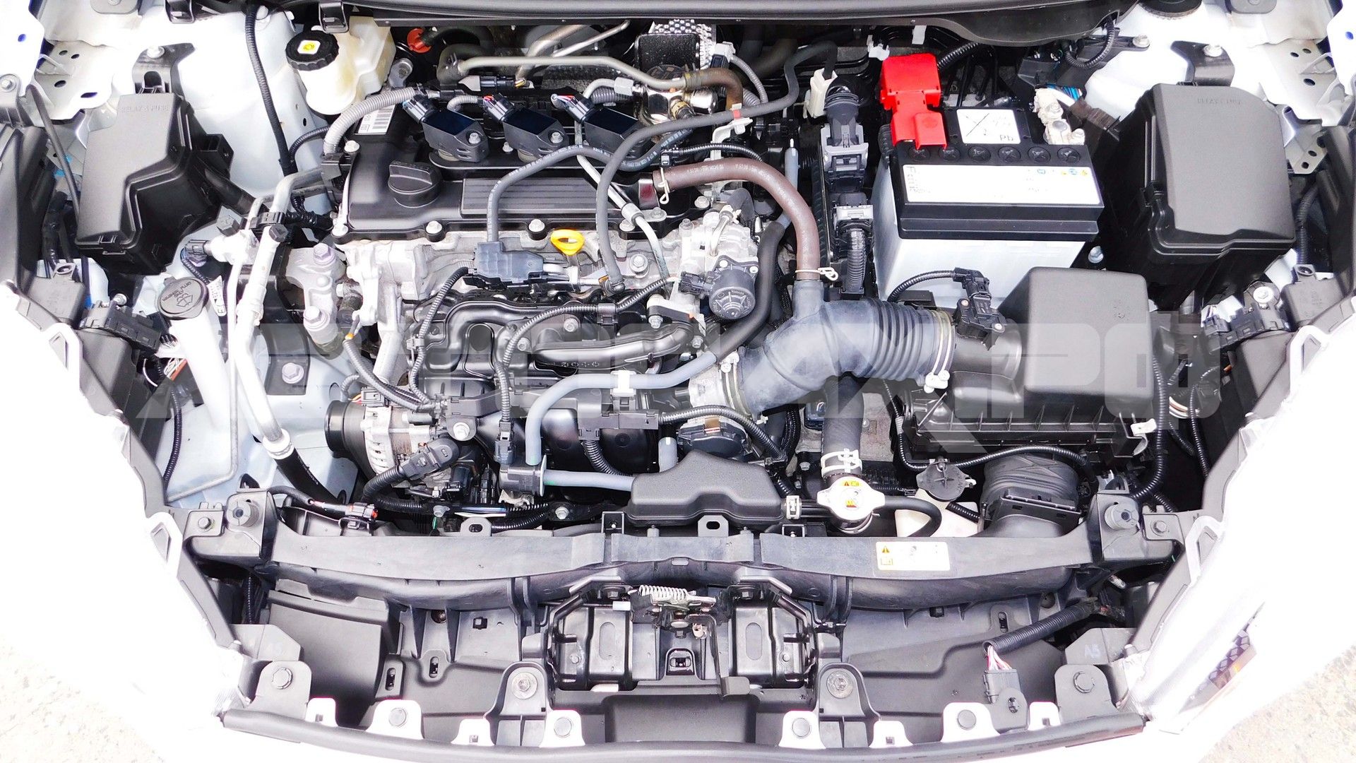 Toyota Yaris 2023, Хэтчбек — фото 44