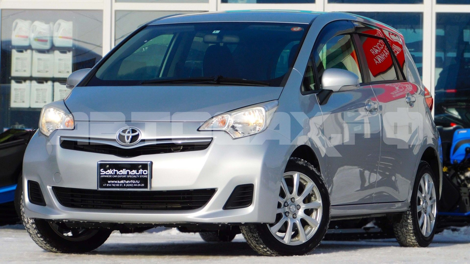 Toyota Ractis 2015, Хэтчбек — фото 2