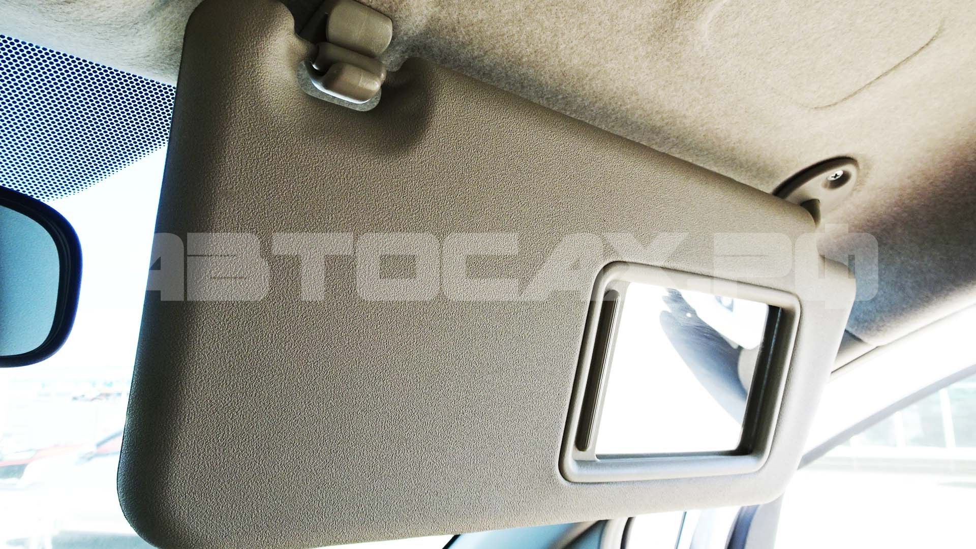 Toyota Isis 2017, Минивэн — фото 44