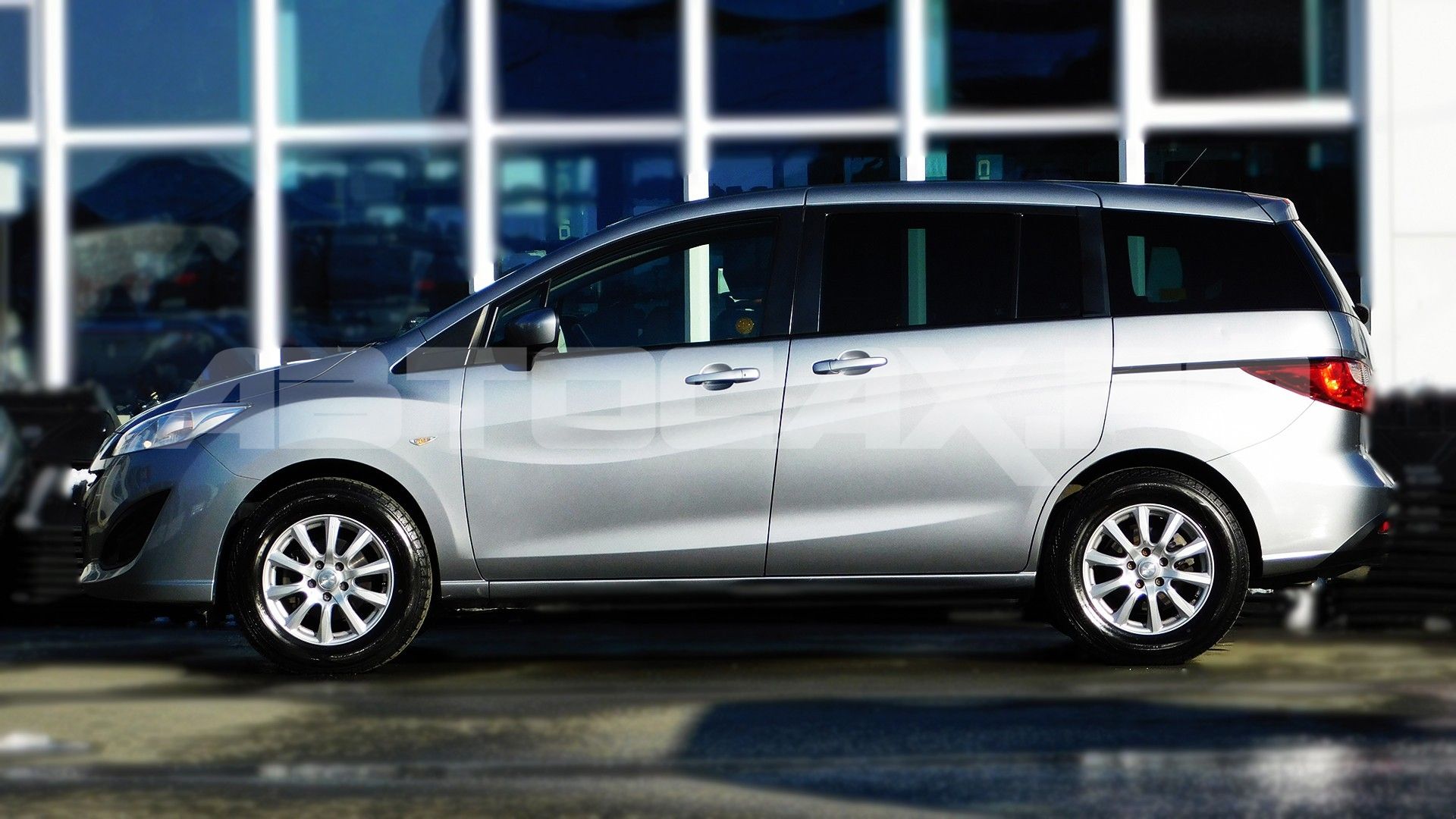 Mazda Premacy 2017, Минивэн — фото 8