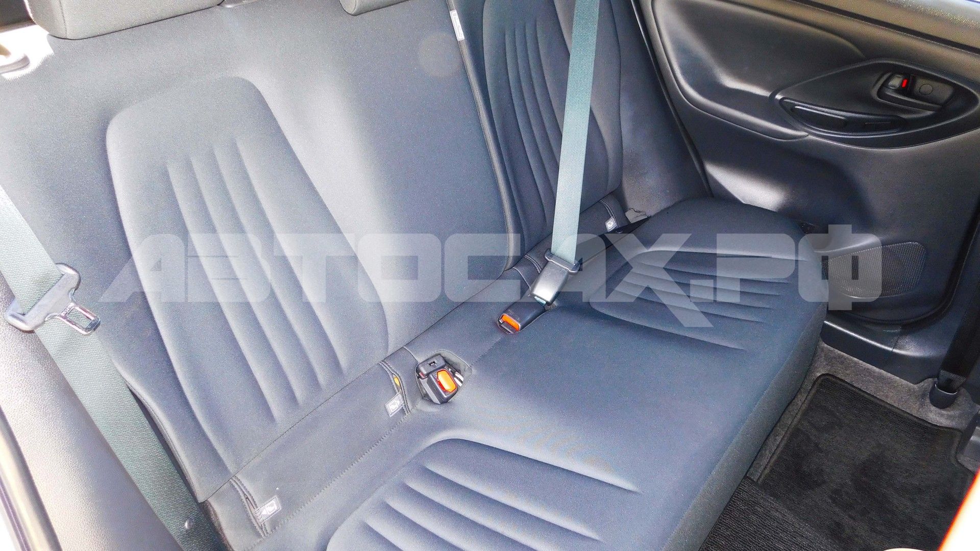 Toyota Yaris 2023, Хэтчбек — фото 20