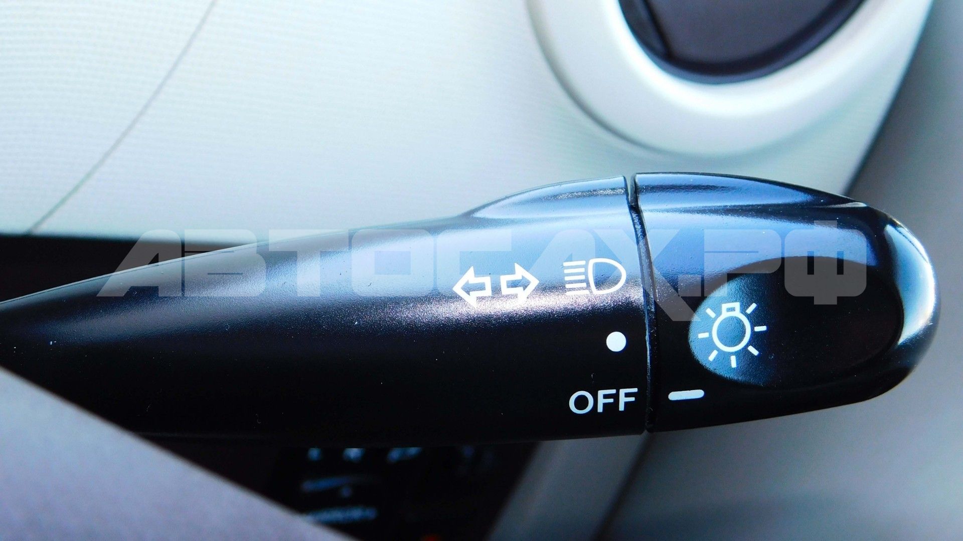 Toyota Passo 2015, Хэтчбек — фото 17