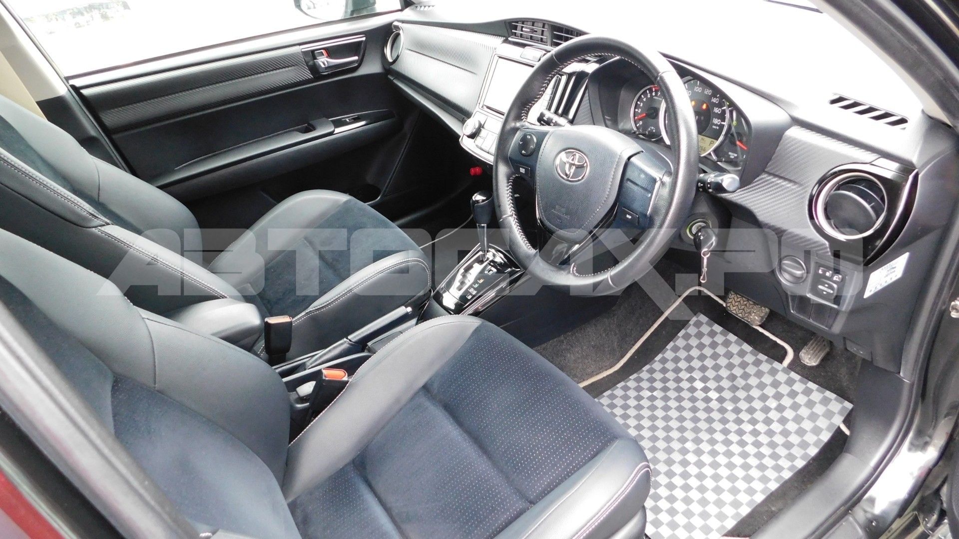 Toyota Corolla Fielder 2015, Универсал — фото 7