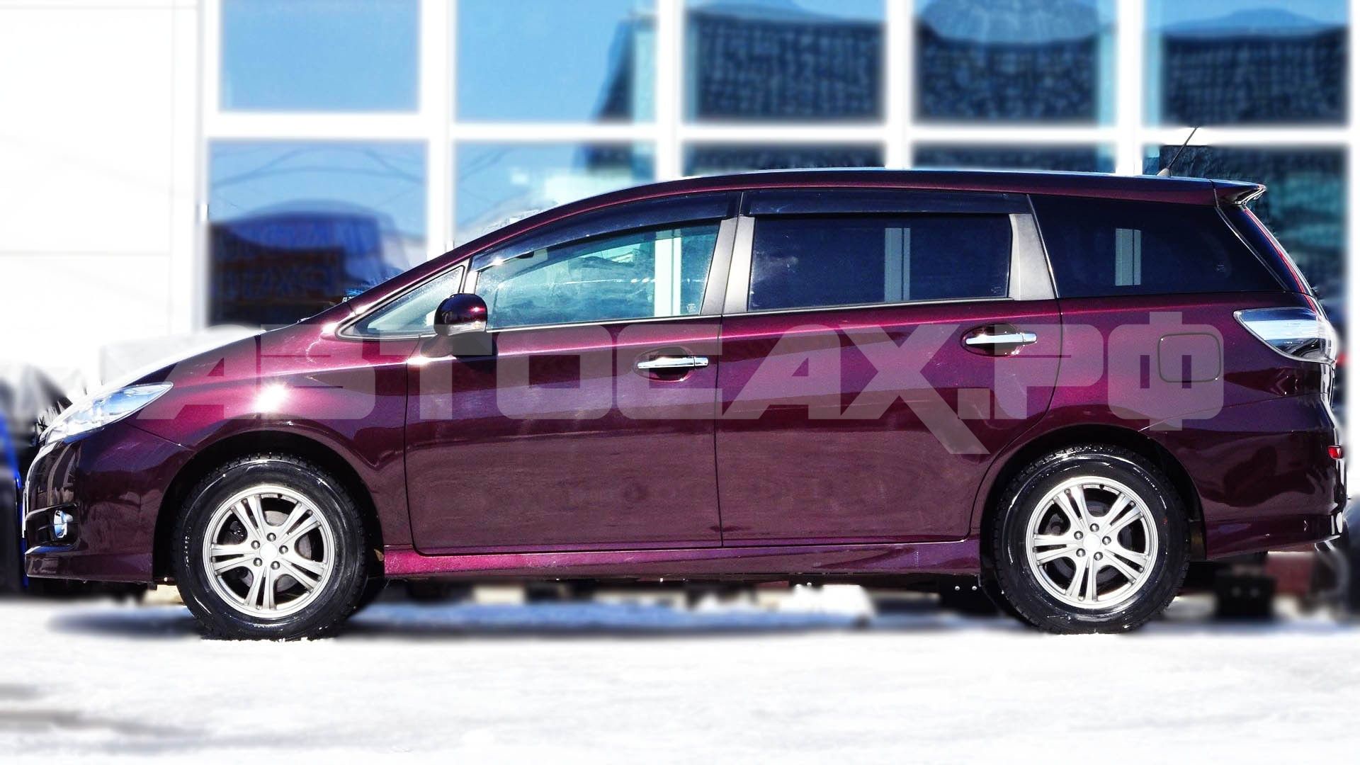 Toyota Wish 2017, Минивэн — фото 7