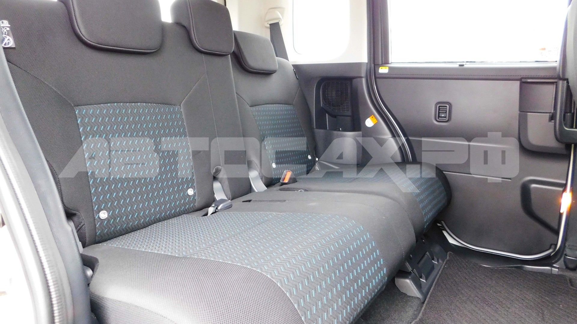 Toyota Roomy 2024, Минивэн — фото 28