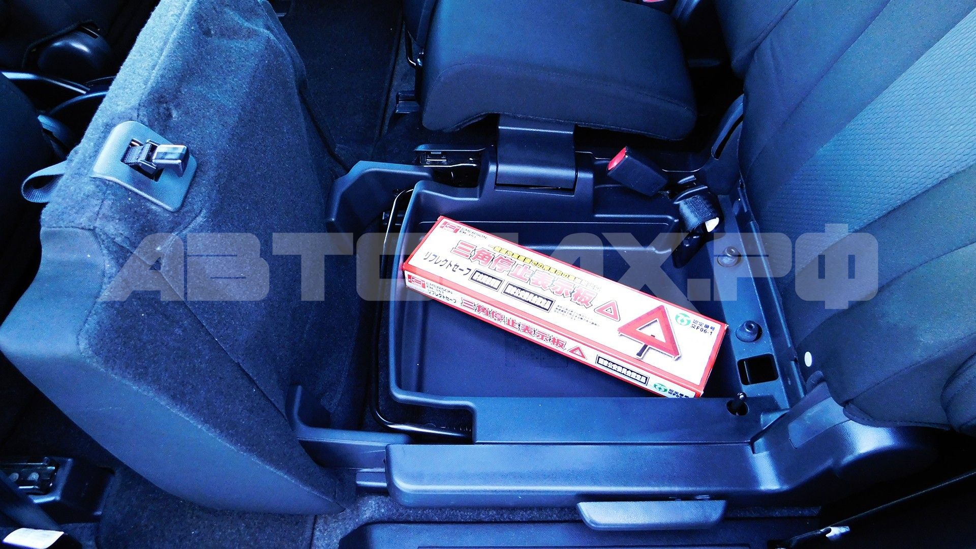 Mazda Premacy 2017, Минивэн — фото 20