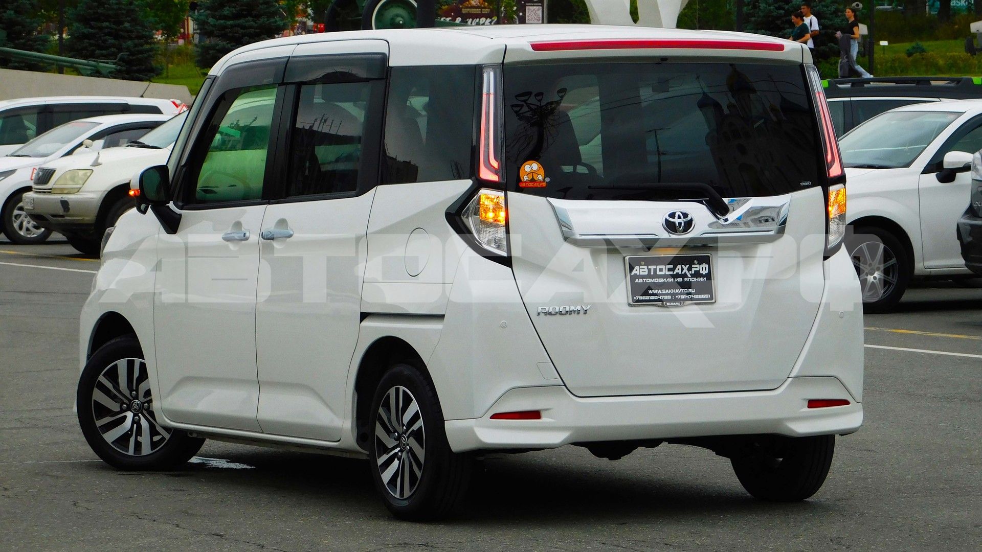 Toyota Roomy 2024, Минивэн — фото 3