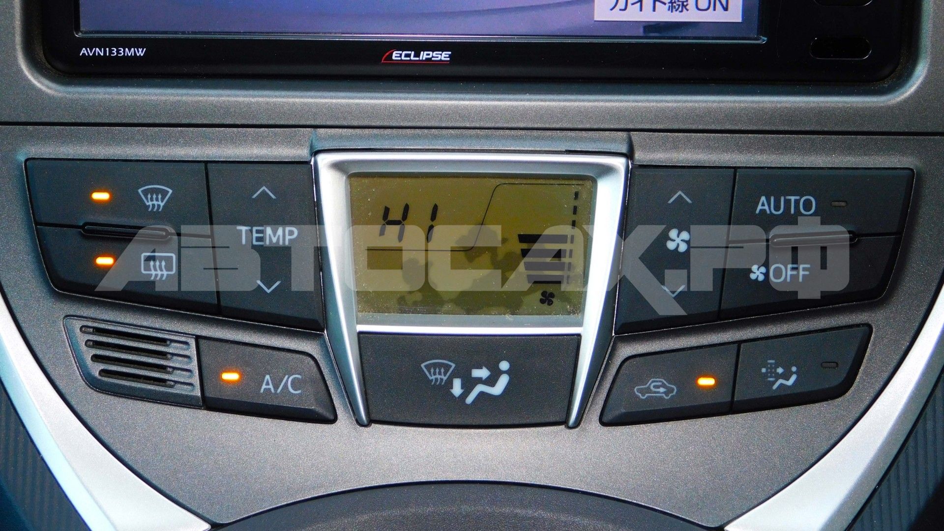 Toyota Ractis 2015, Хэтчбек — фото 17