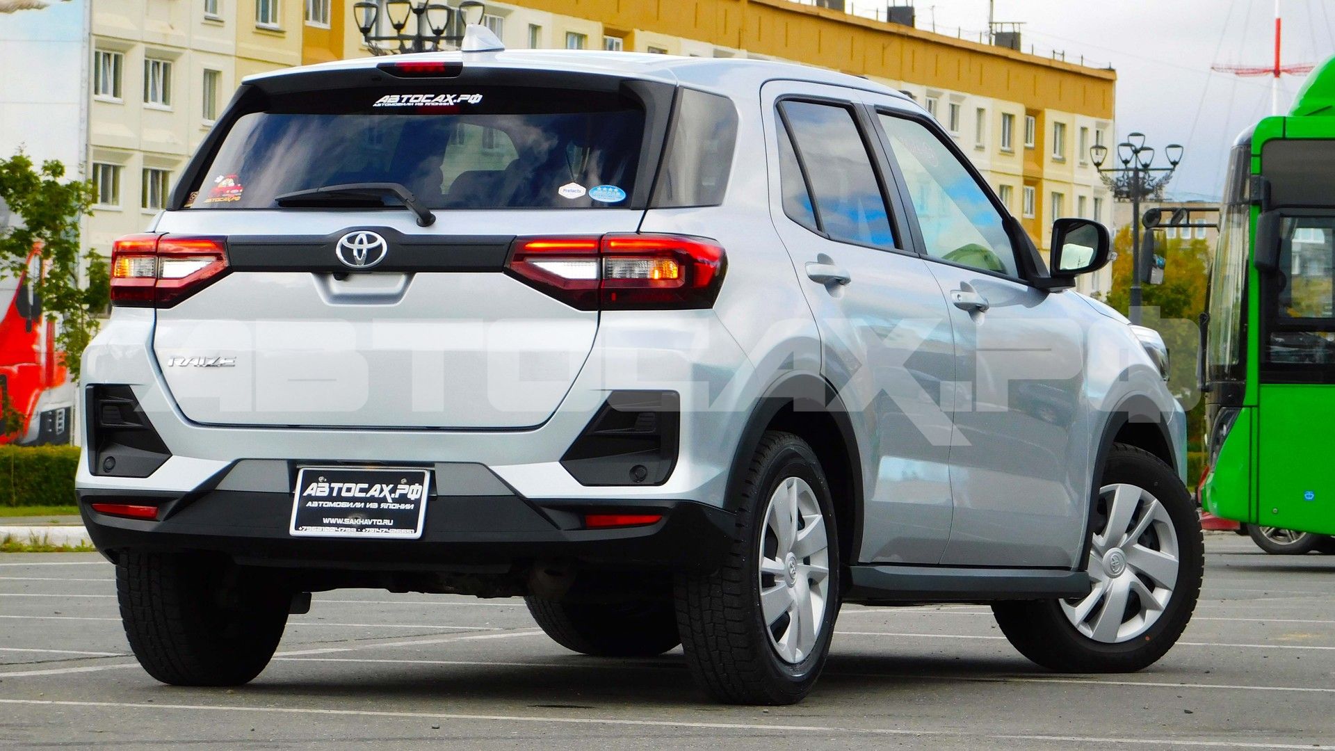 Toyota Raize 2021, Кроссовер — фото 36