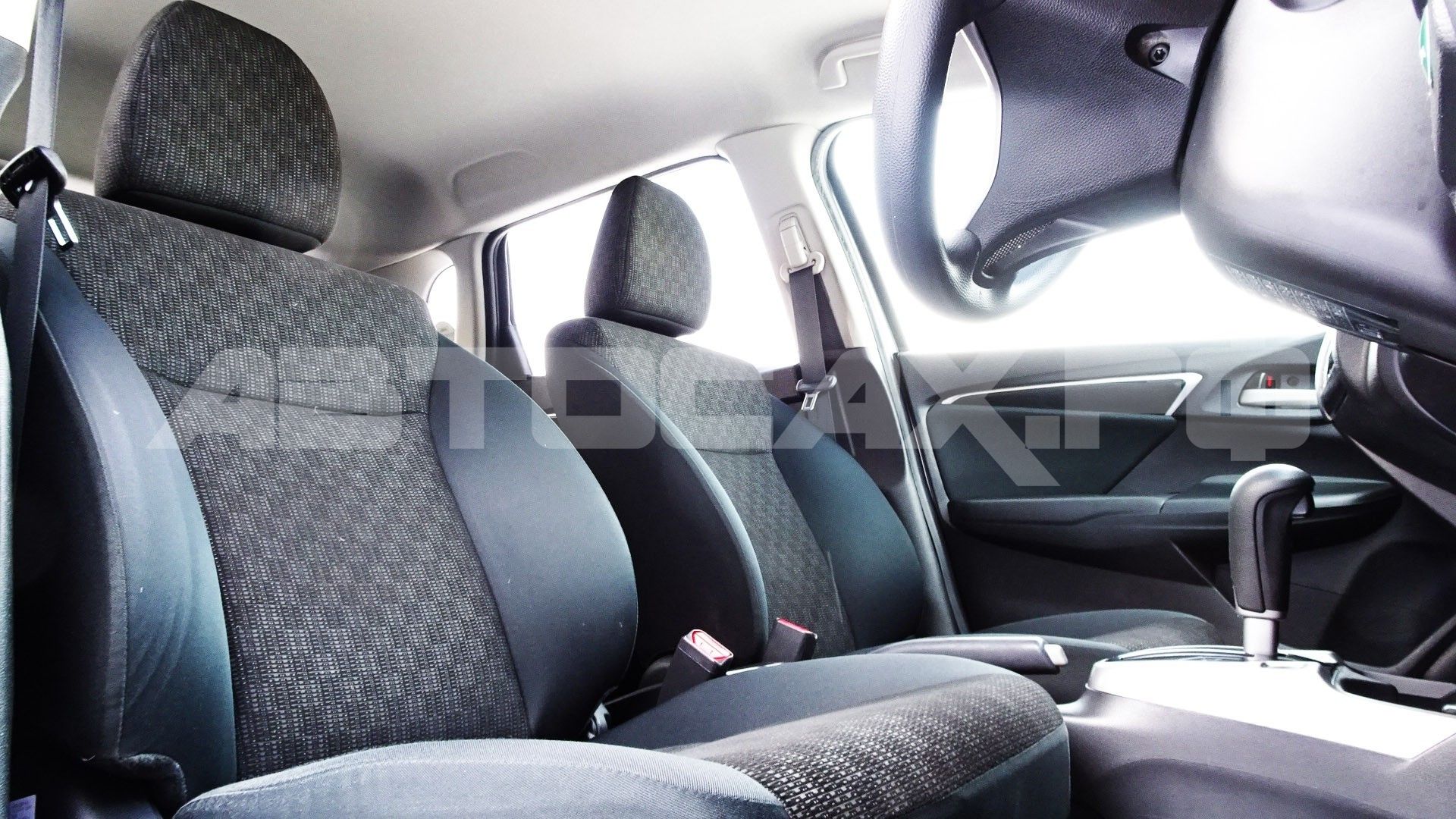 Honda Fit 2017, Хэтчбек — фото 10