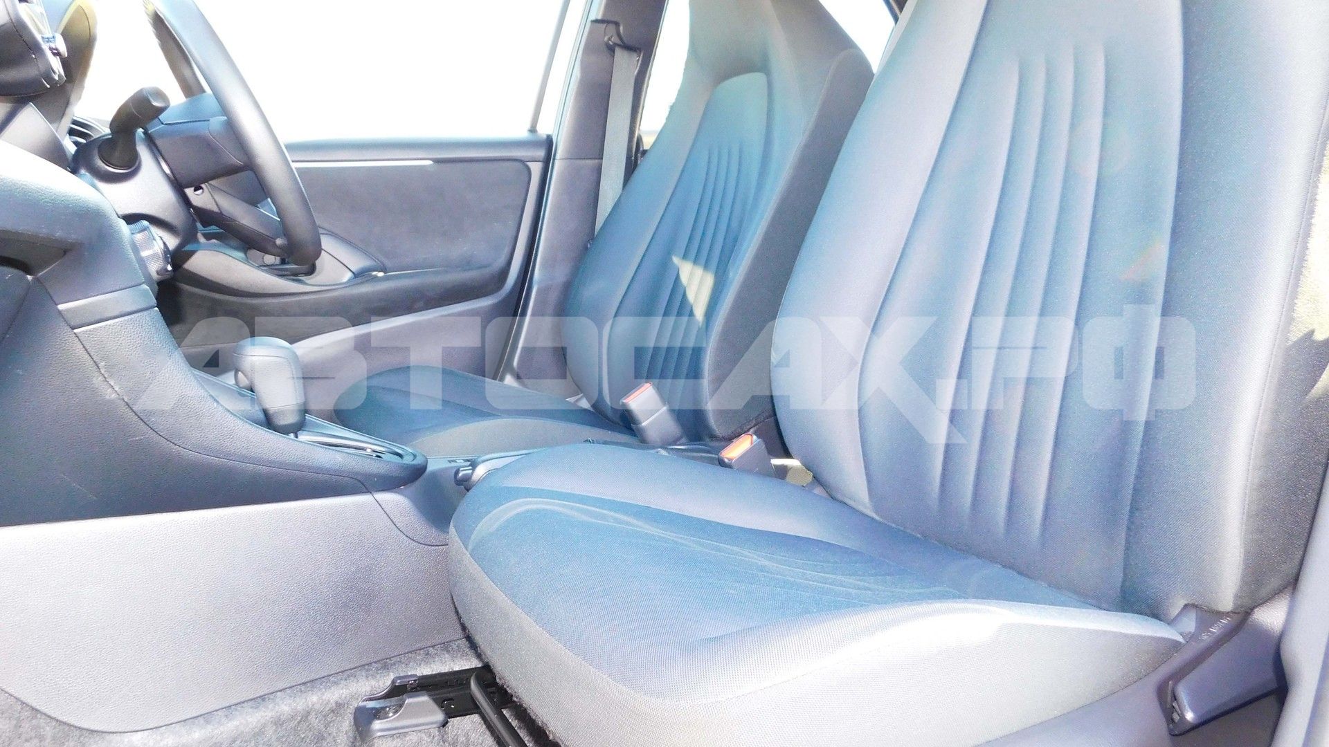 Toyota Yaris 2023, Хэтчбек — фото 15