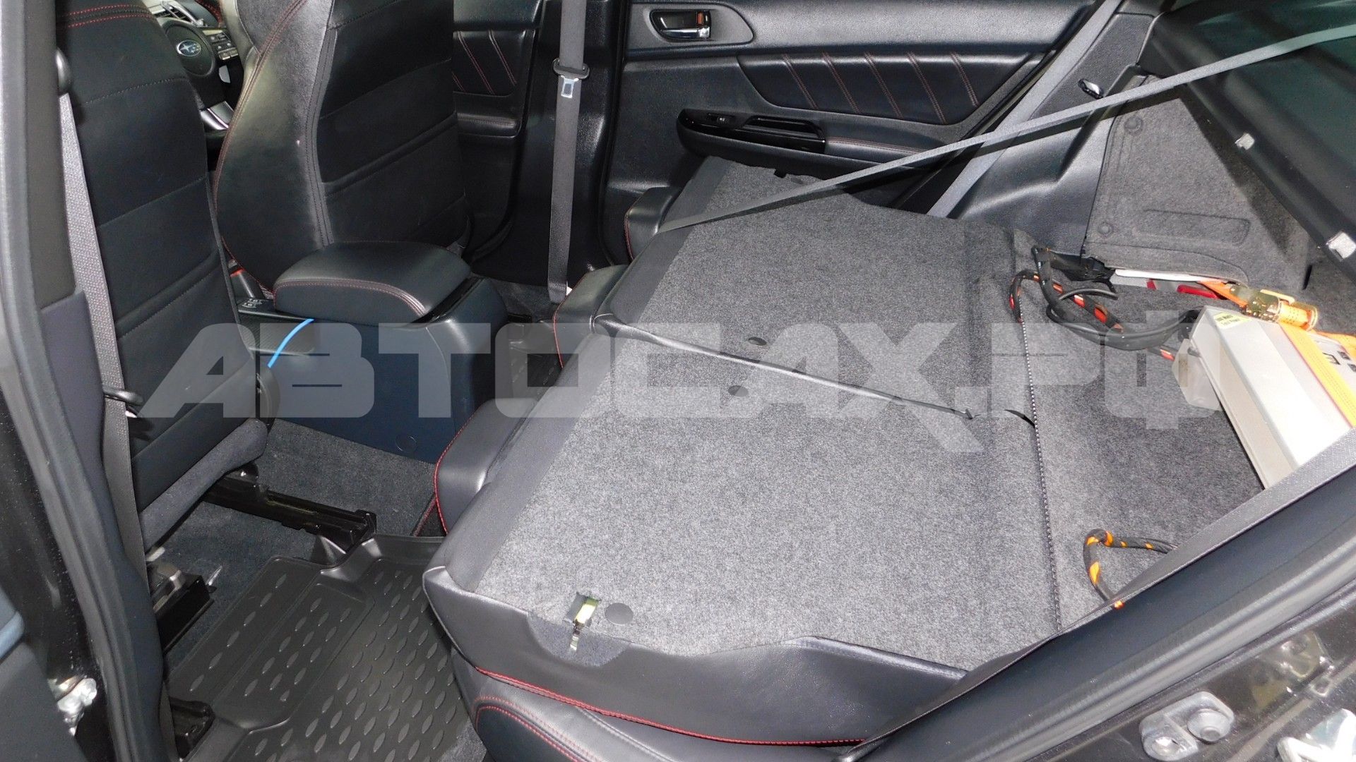 Subaru WRX 2017, Седан — фото 19