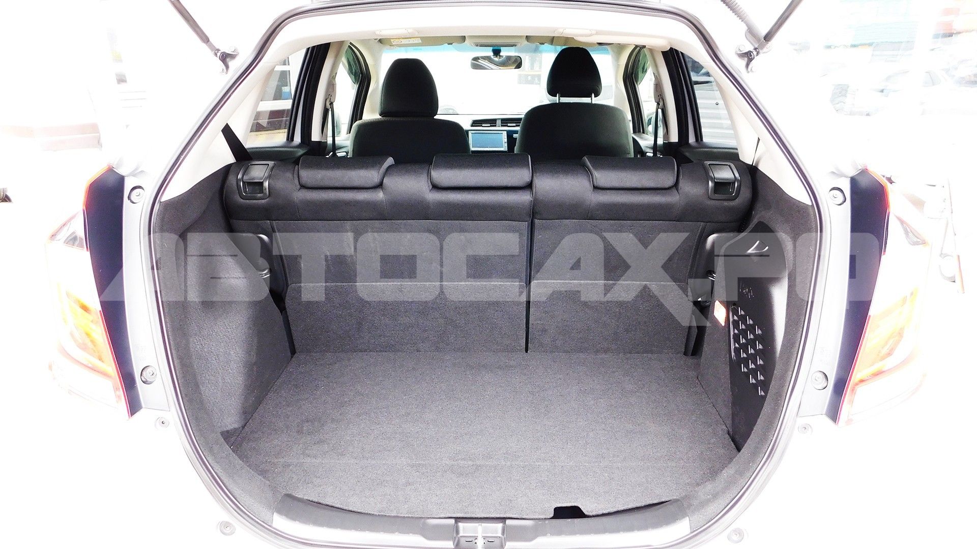 Honda Fit 2017, Хэтчбек — фото 21