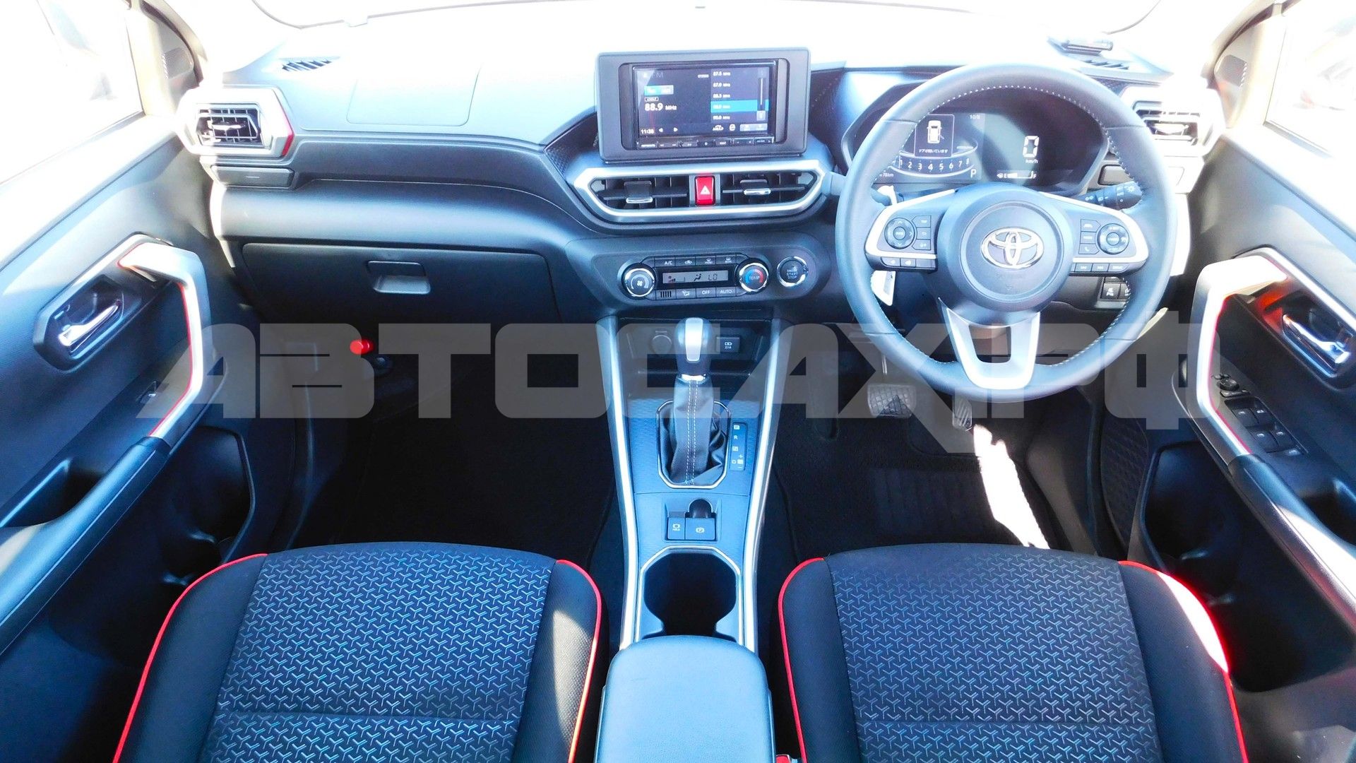 Toyota Raize 2025, Кроссовер — фото 12