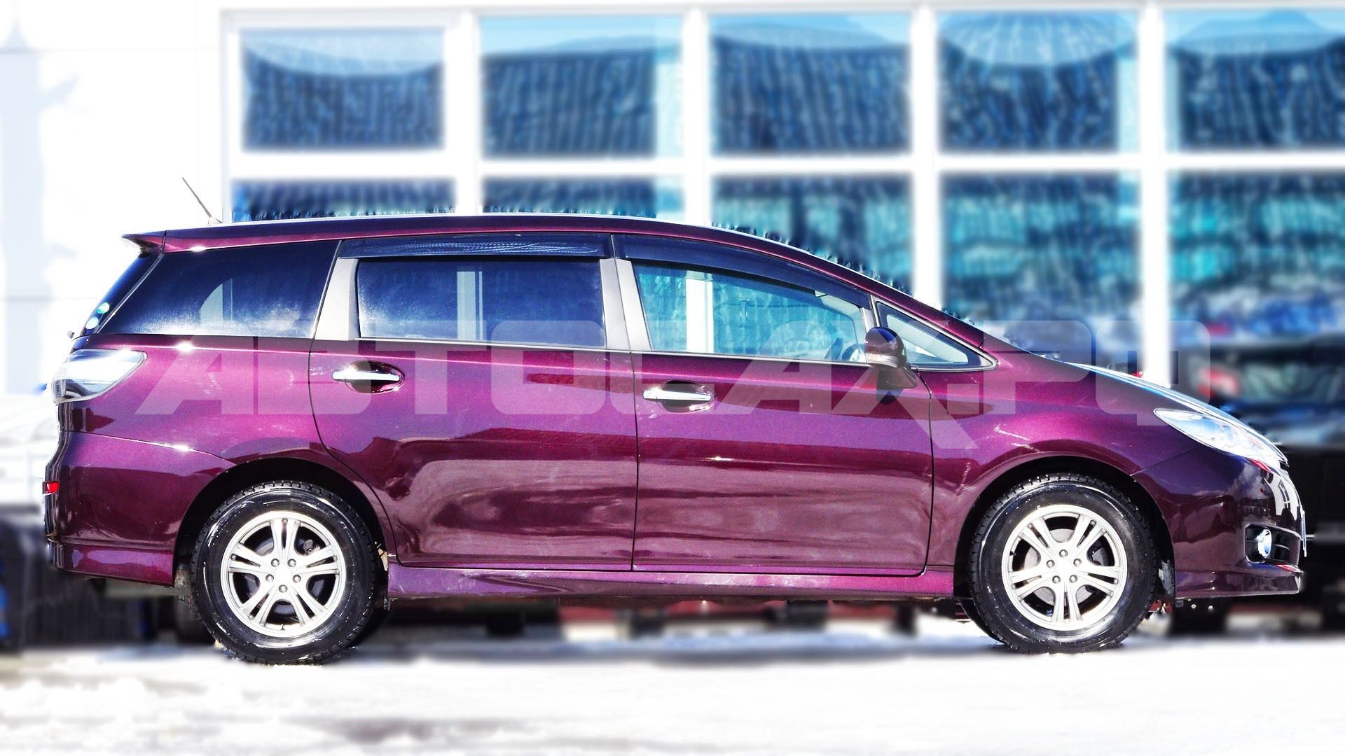 Toyota Wish 2017, Минивэн — фото 6