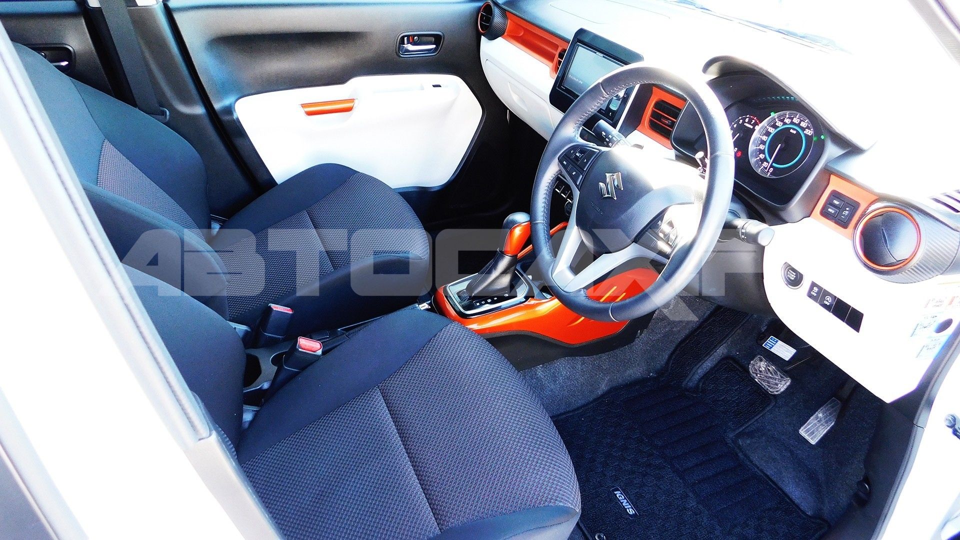 Suzuki Ignis 2019, Кроссовер — фото 6