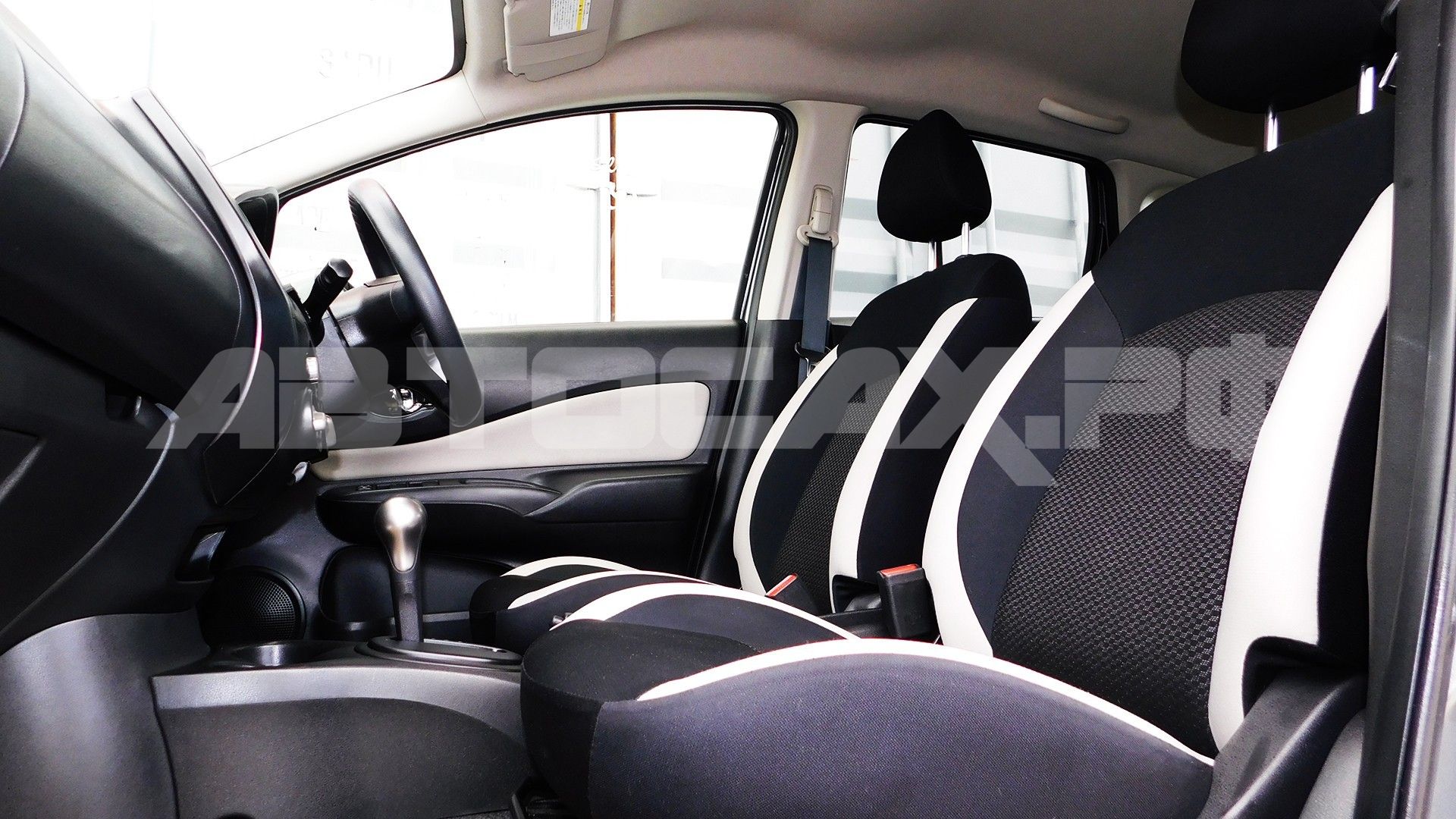 Nissan Note 2018, Хэтчбек — фото 13