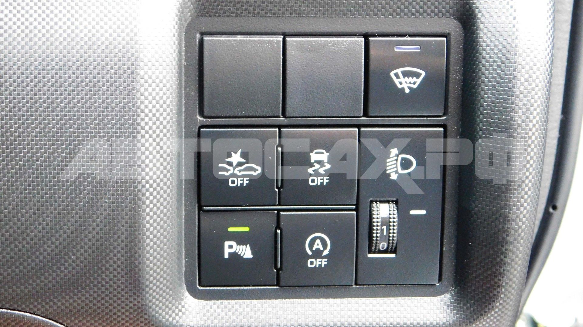 Toyota Raize 2021, Кроссовер — фото 39