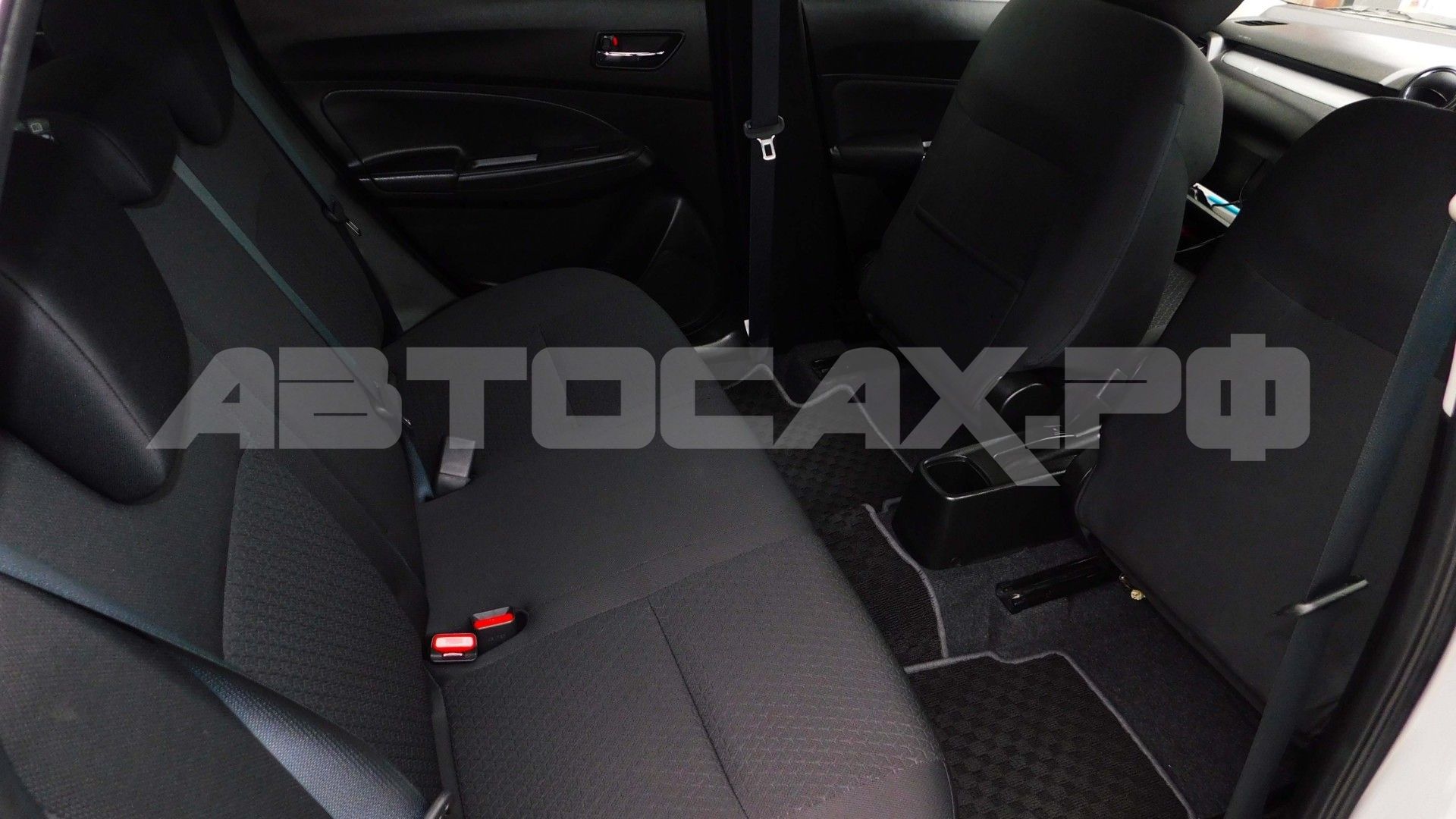 Suzuki Swift 2022, Хэтчбек — фото 15