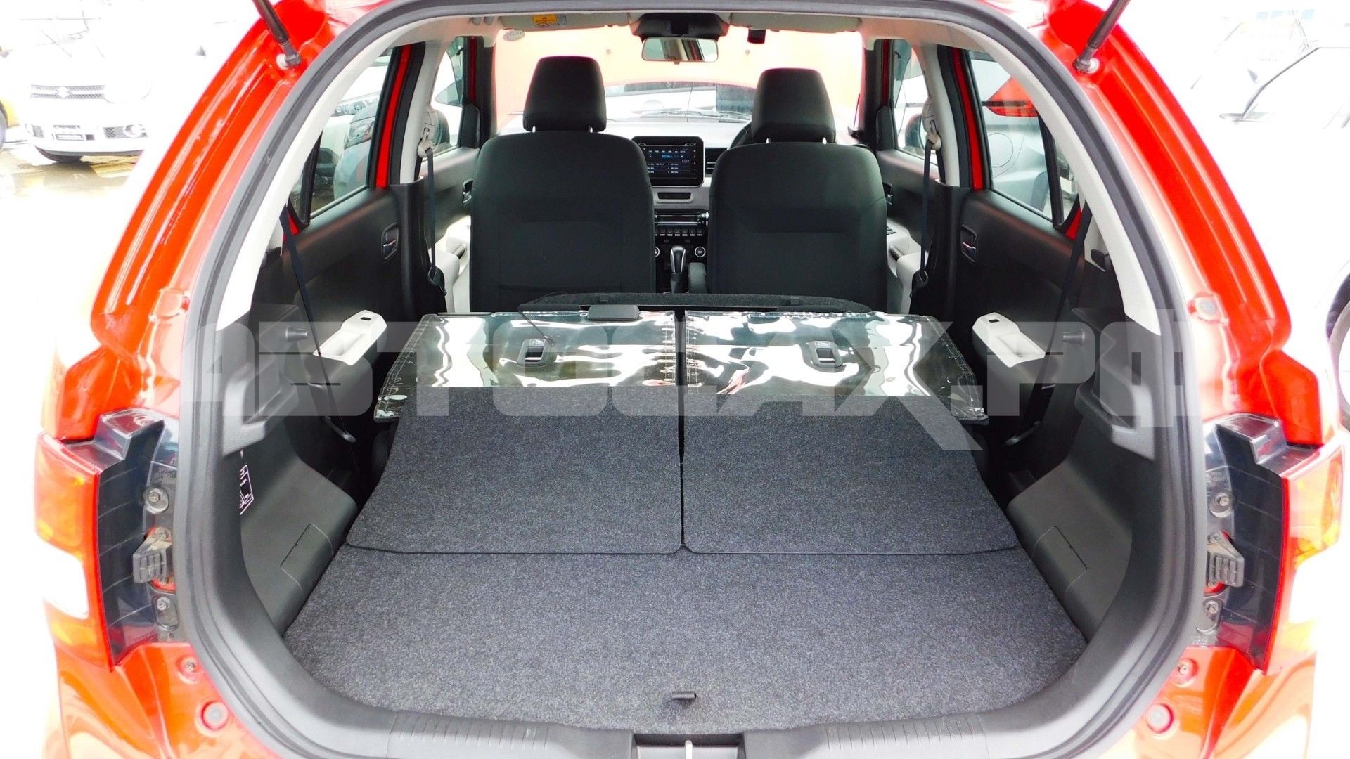 Suzuki Ignis 2018, Кроссовер — фото 23