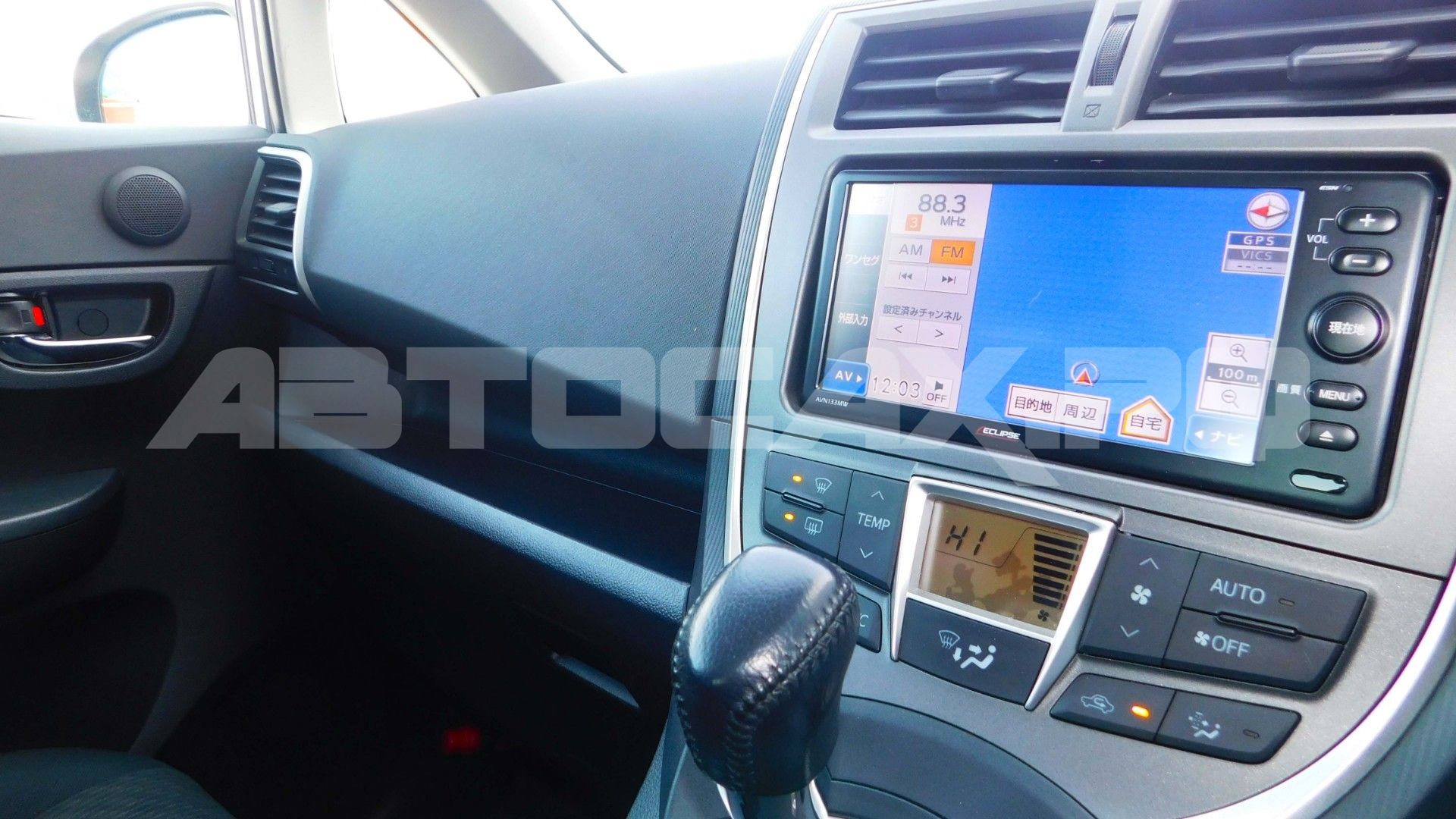 Toyota Ractis 2015, Хэтчбек — фото 28