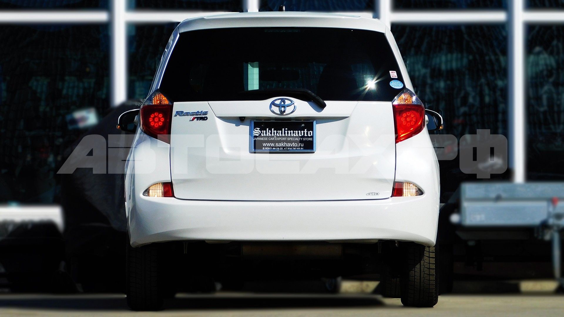 Toyota Ractis 2015, Хэтчбек — фото 5
