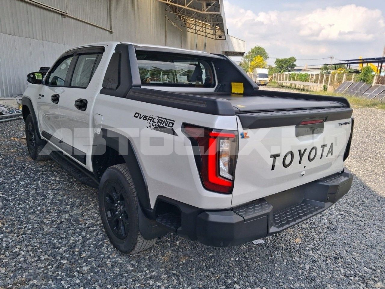 Toyota  HILUX TRAVO Double Cab 4TREX 4x4 2.8 OVERLAND 2026, Пикап — фото 10