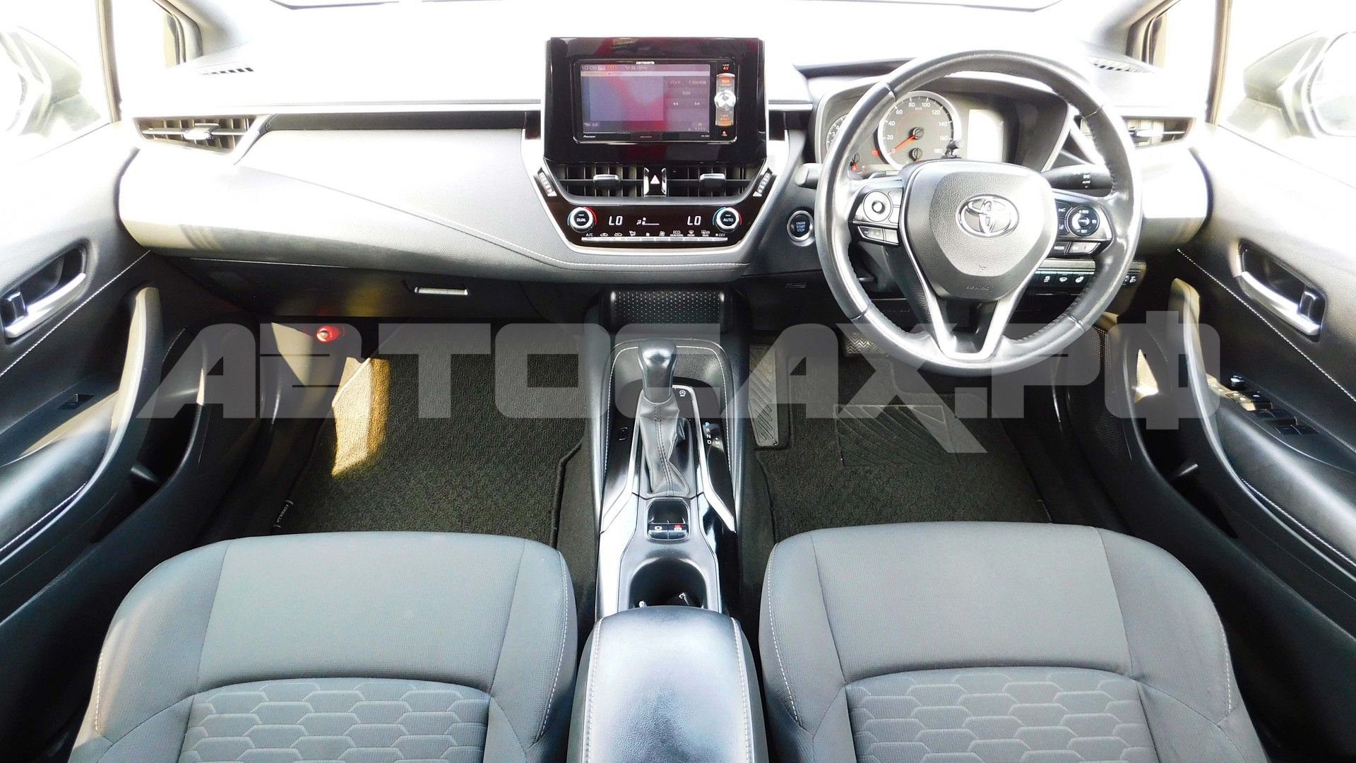 Toyota Corolla Sport 2022, Хэтчбек — фото 12