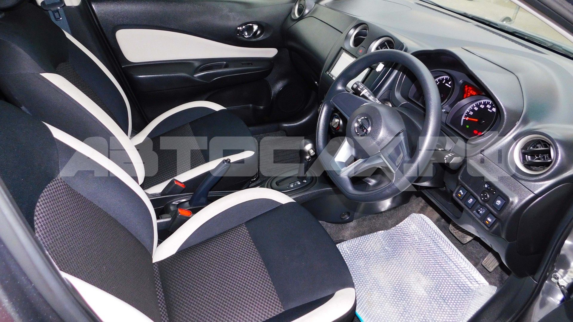 Nissan Note 2020, Хэтчбек — фото 8