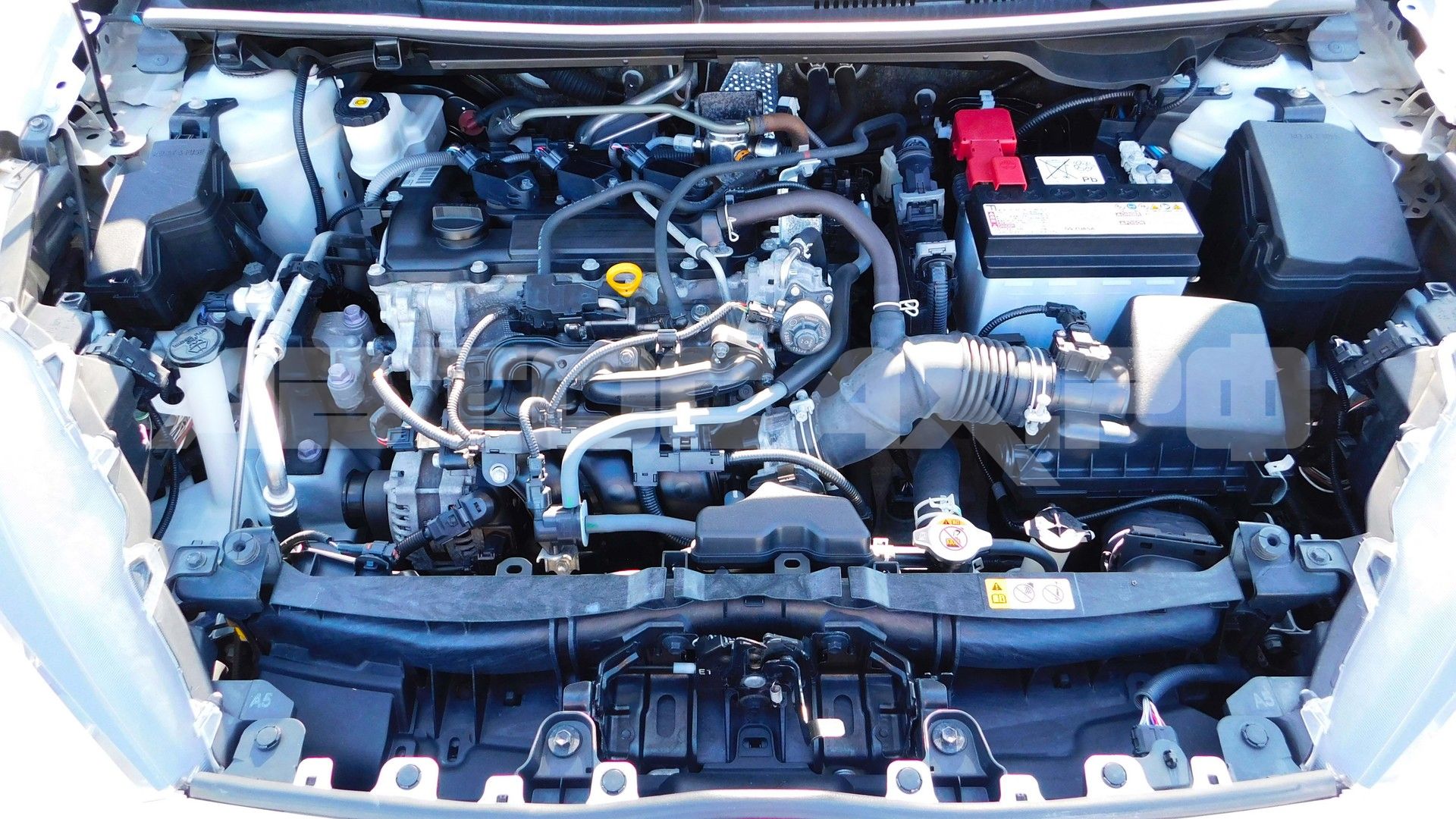 Toyota Yaris 2023, Хэтчбек — фото 37