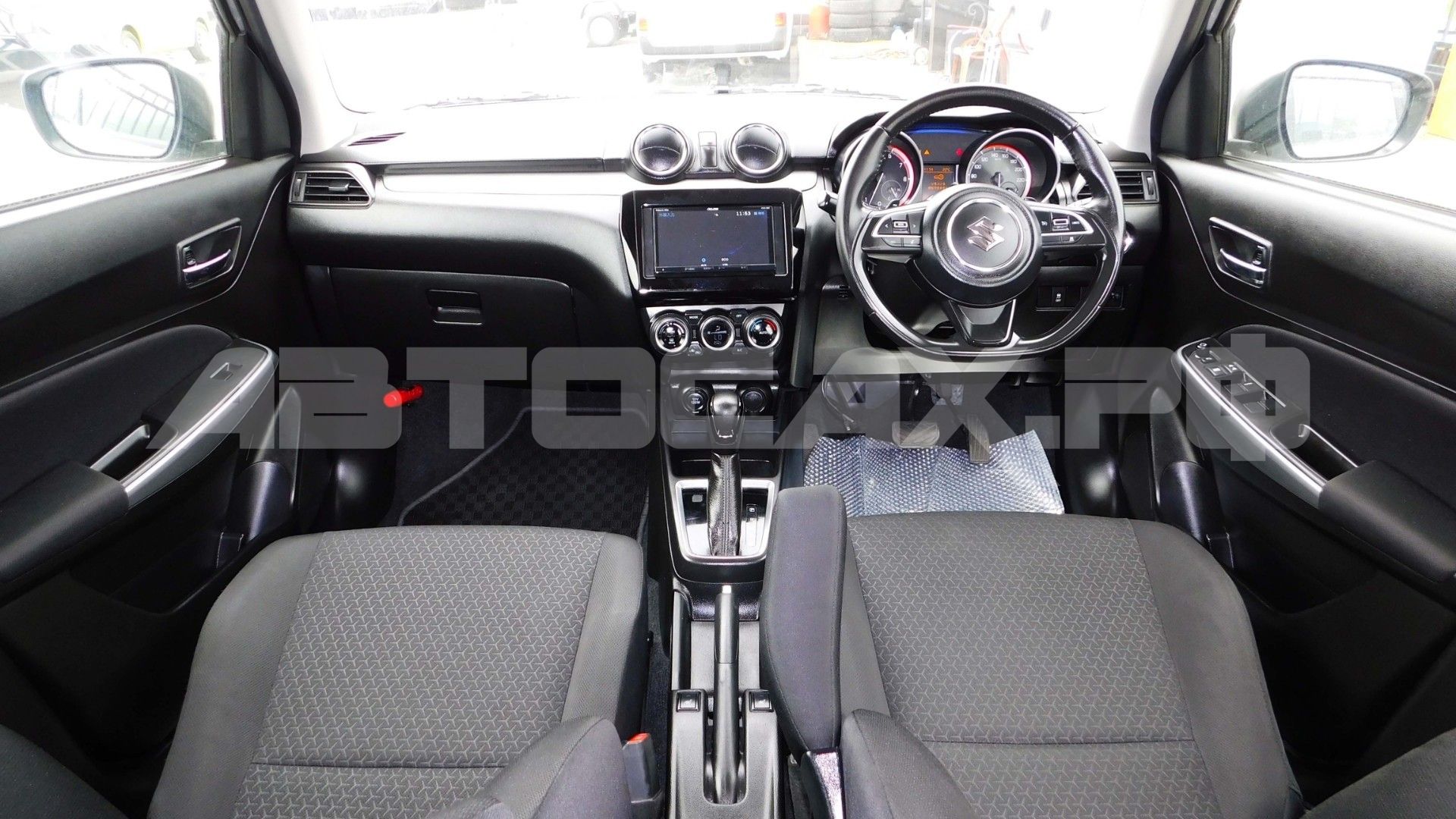 Suzuki Swift 2022, Хэтчбек — фото 44