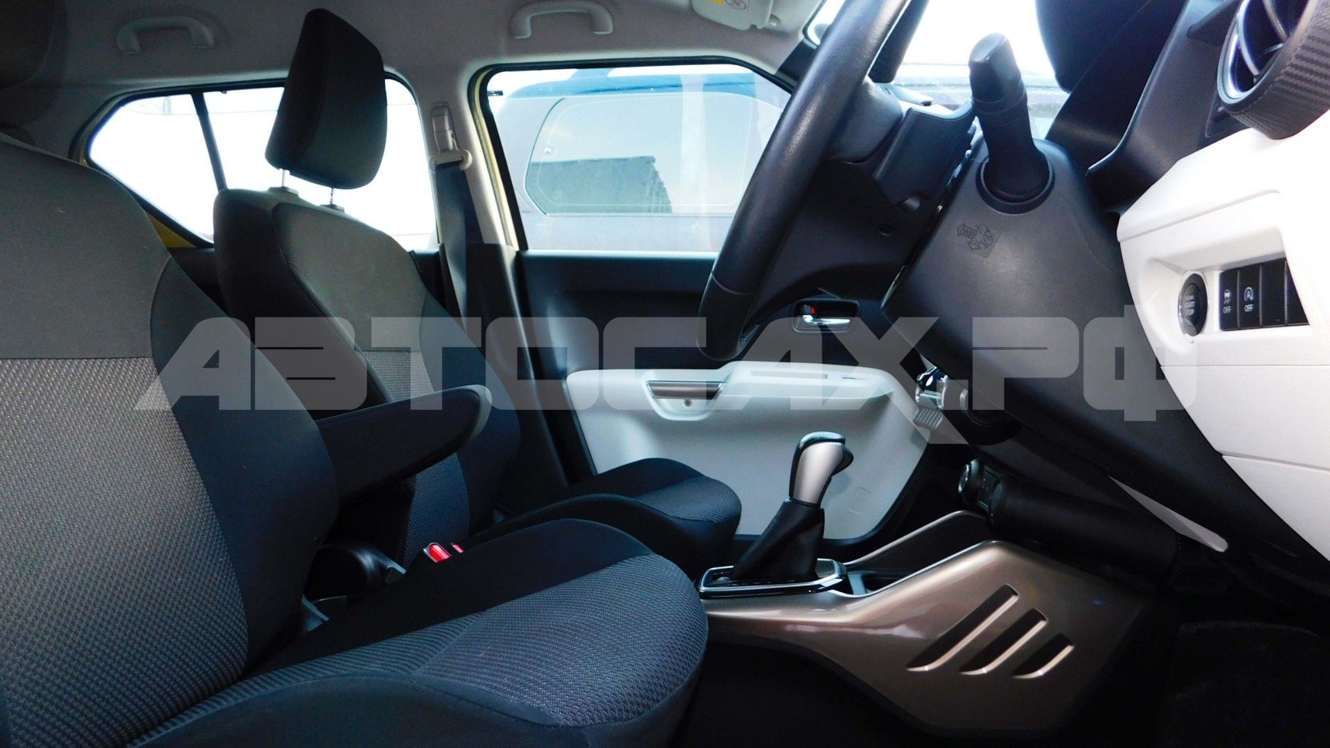 Suzuki Ignis 2019, Кроссовер — фото 10