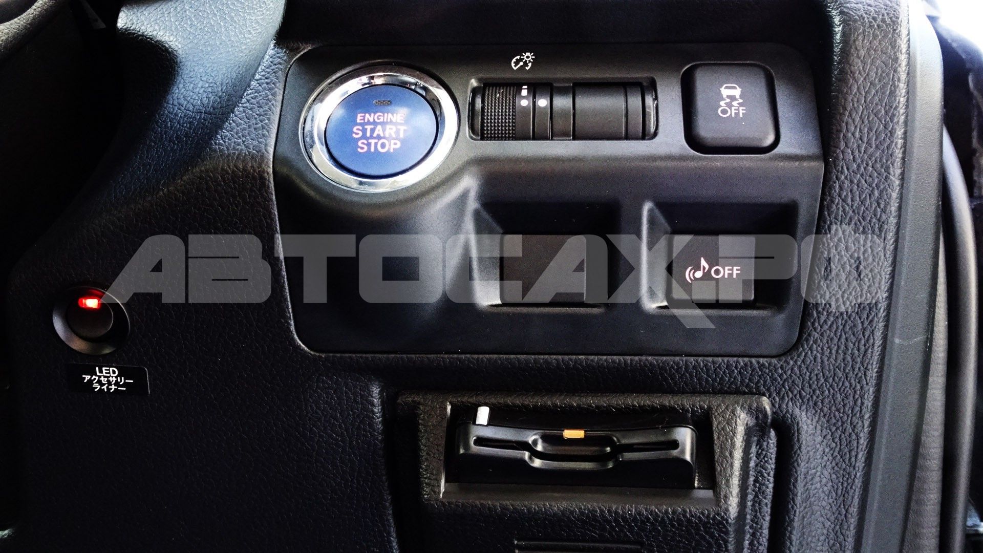 Subaru Impreza Sport 2016, Хэтчбек — фото 17