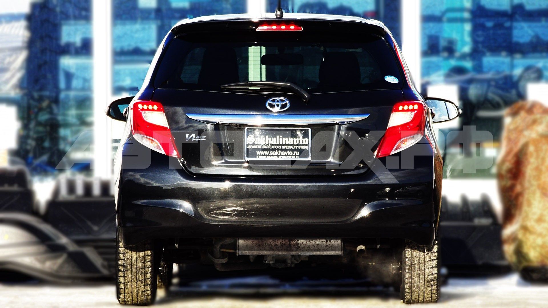 Toyota Vitz 2018, Хэтчбек — фото 8