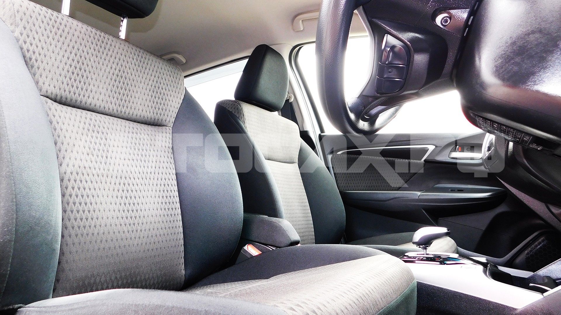 Honda Fit 2017, Хэтчбек — фото 10