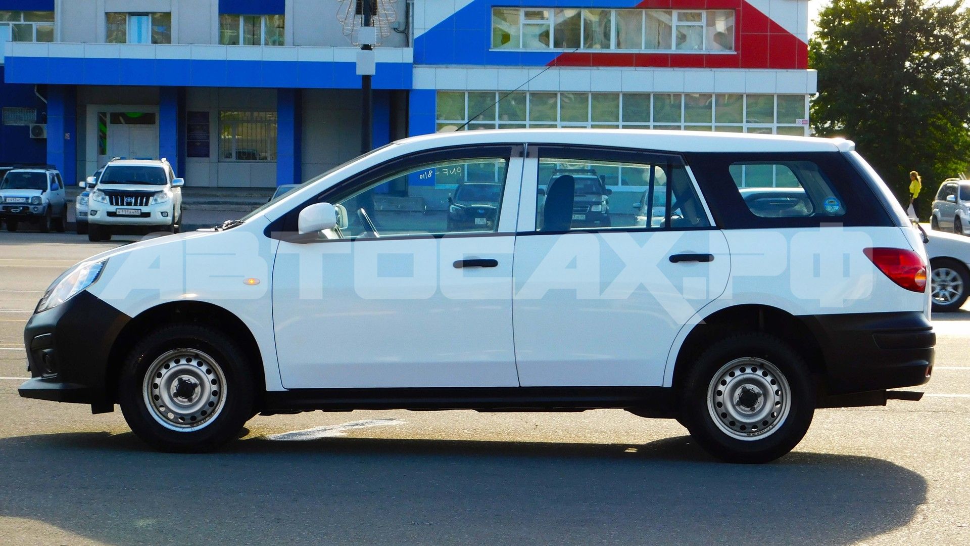 Nissan AD 2022, Универсал — фото 14