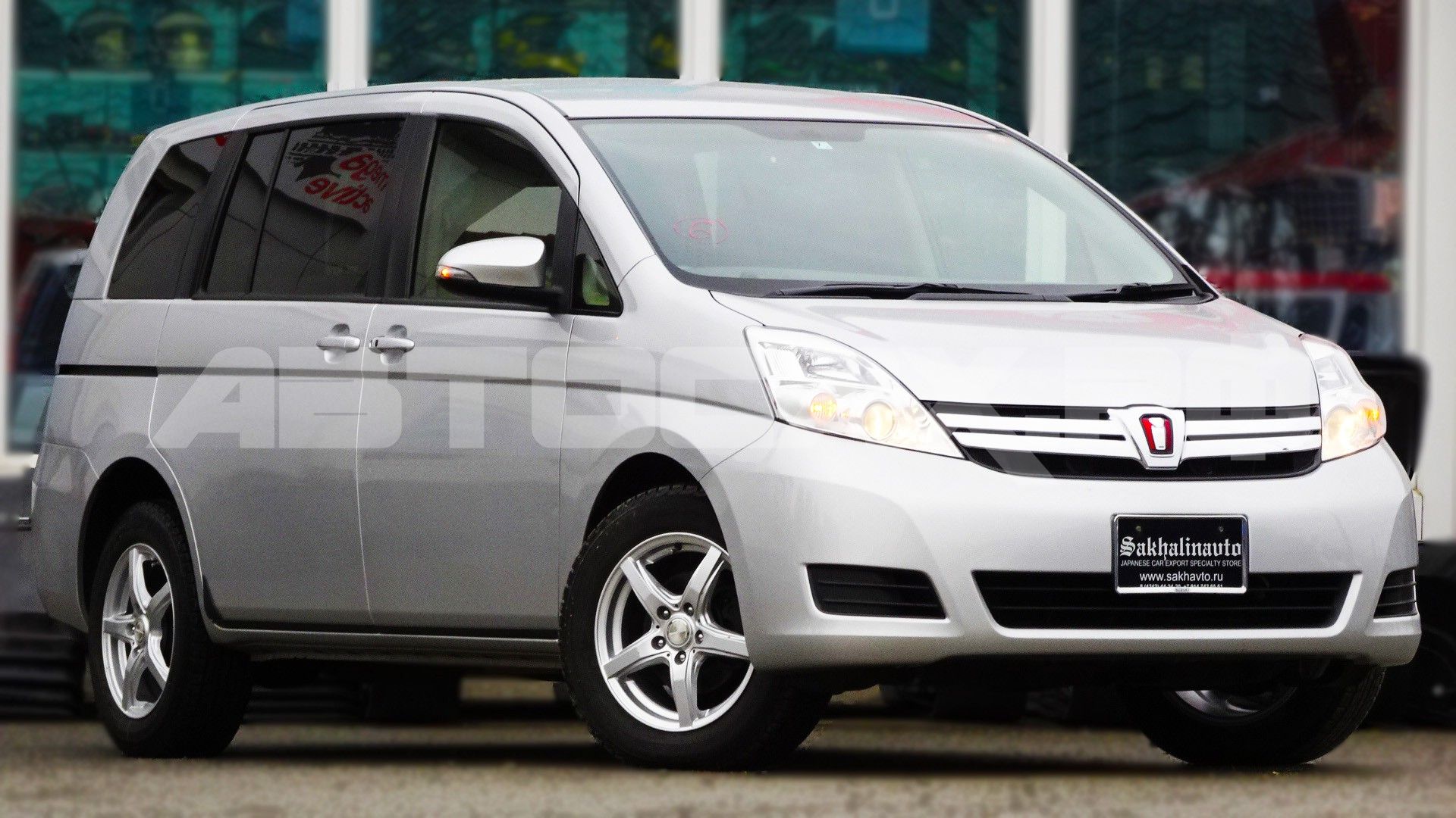 Toyota Isis
