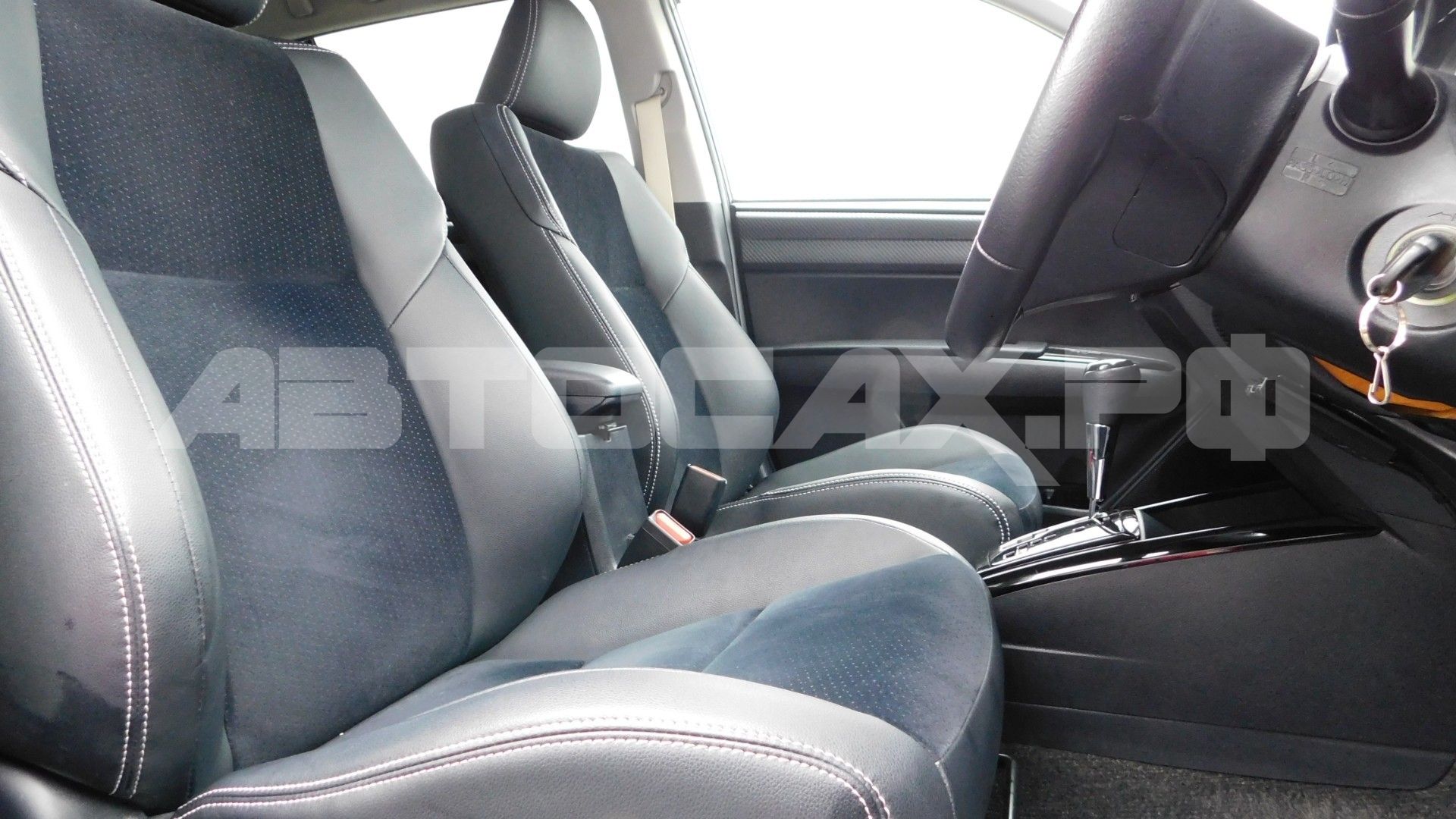 Toyota Corolla Fielder 2015, Универсал — фото 8