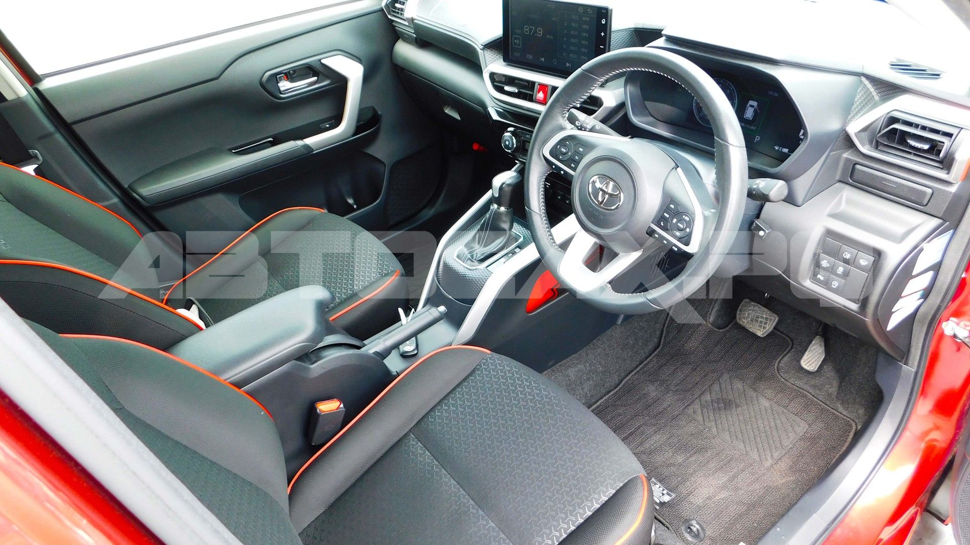 Toyota Raize 2023, Кроссовер — фото 14