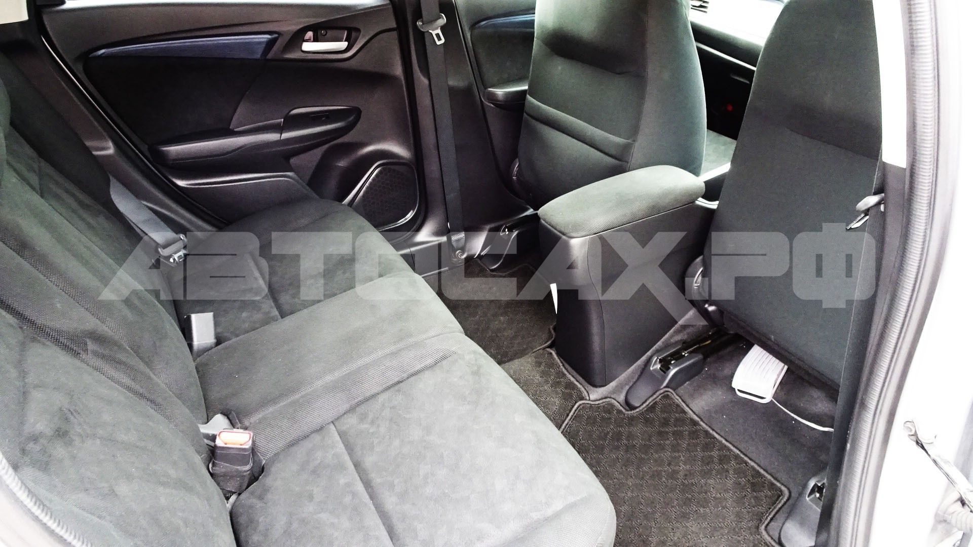 Honda Shuttle 2017, Универсал — фото 9