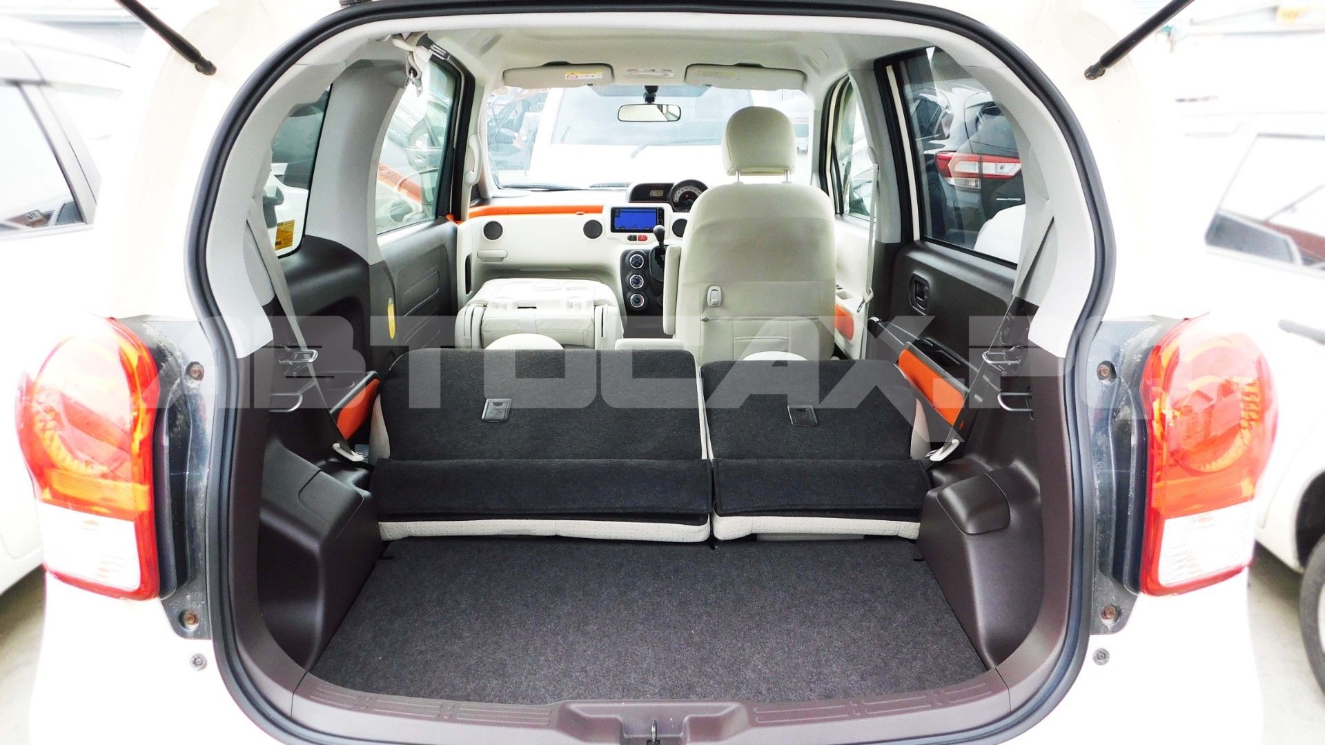 Toyota Porte 2016, Хэтчбек — фото 24